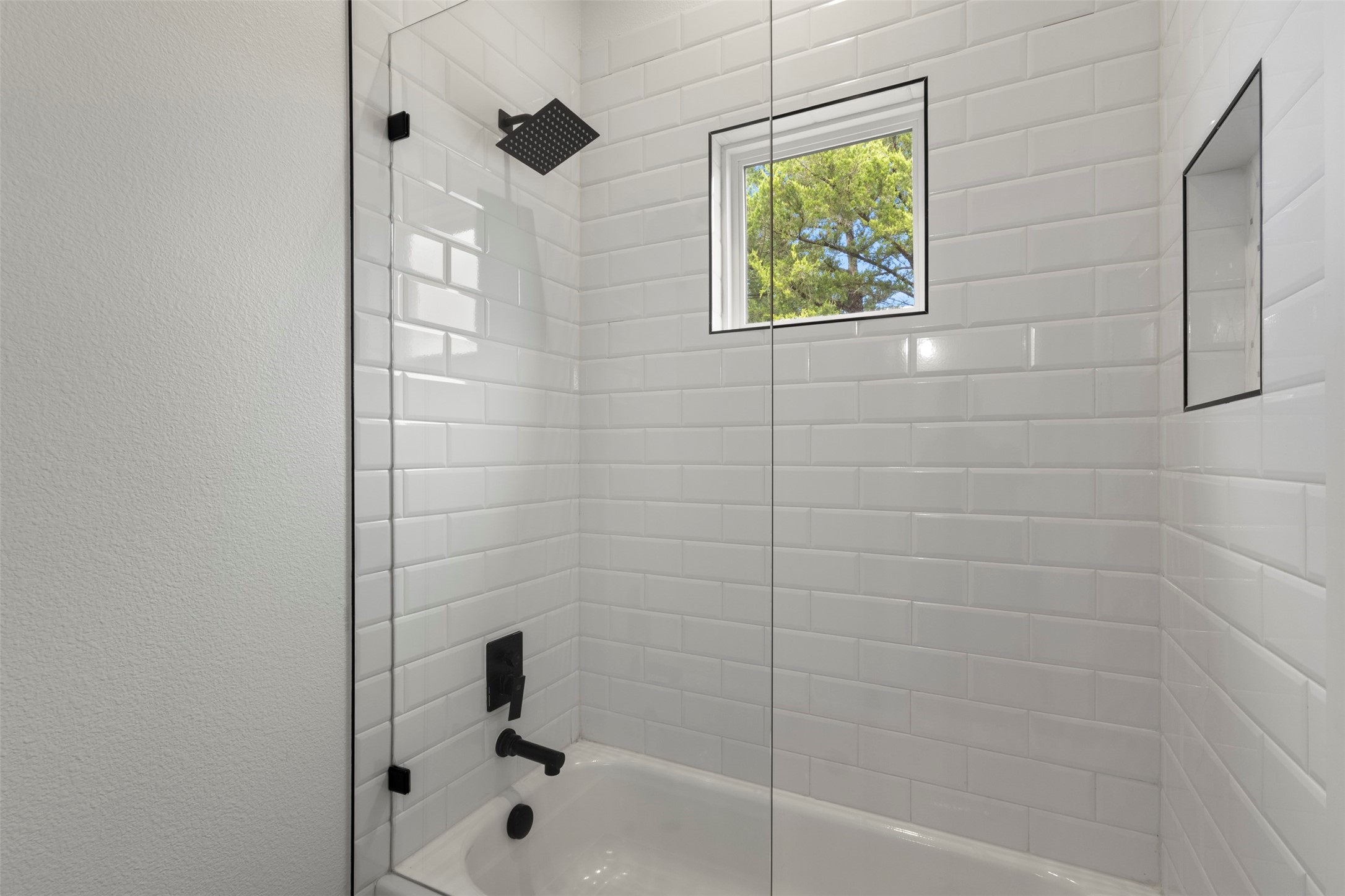 6221 Purple English Oak Court