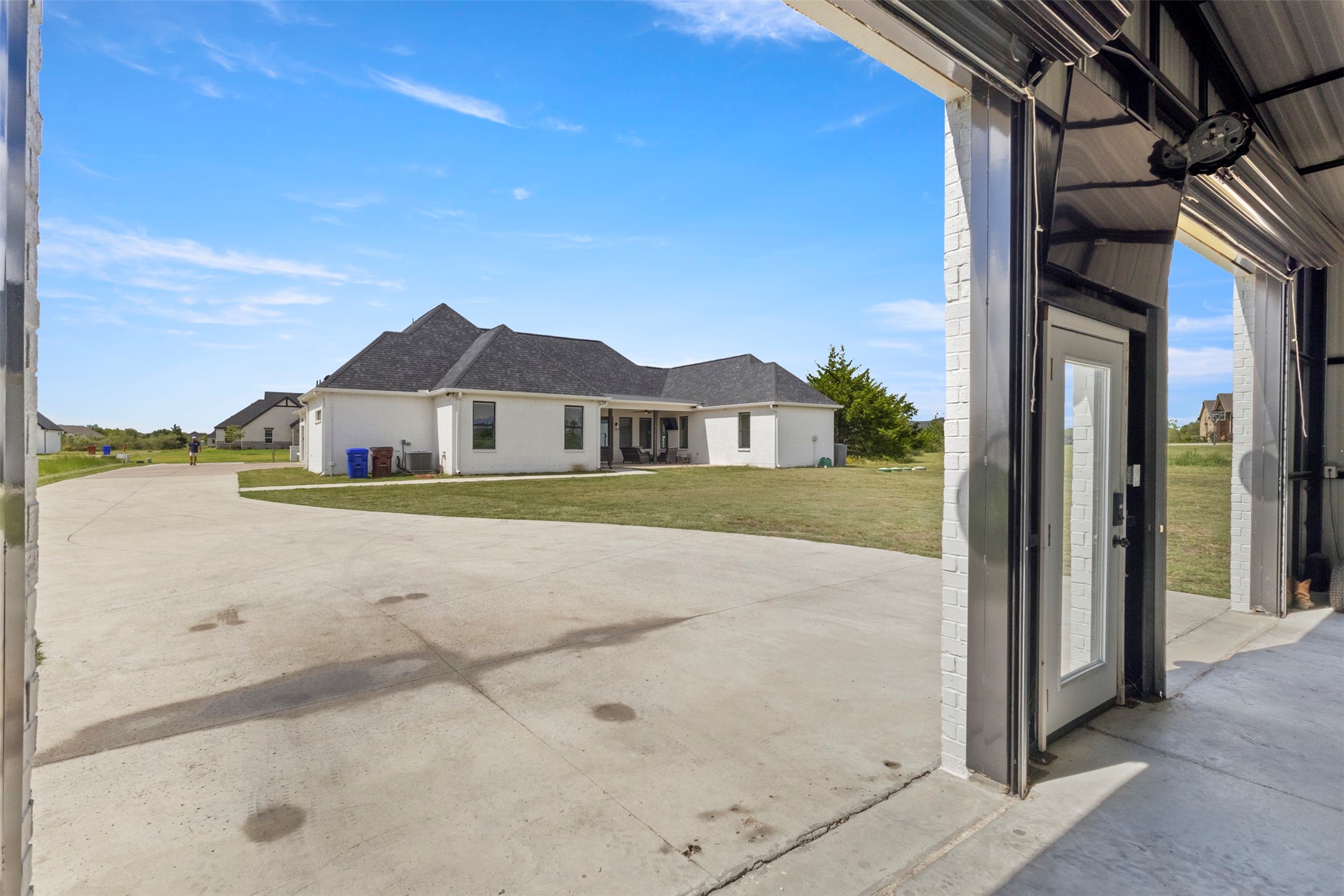 6221 Purple English Oak Court