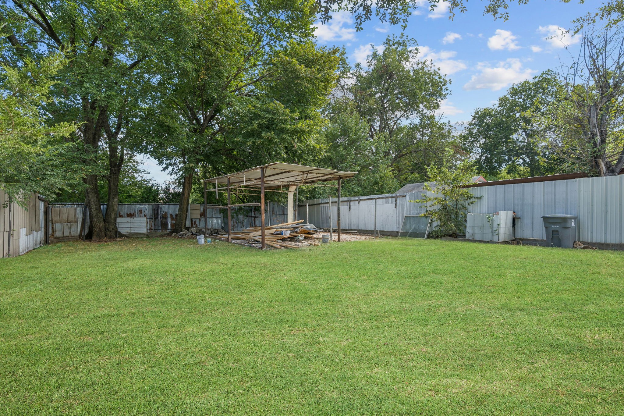 1406 Mentor Avenue