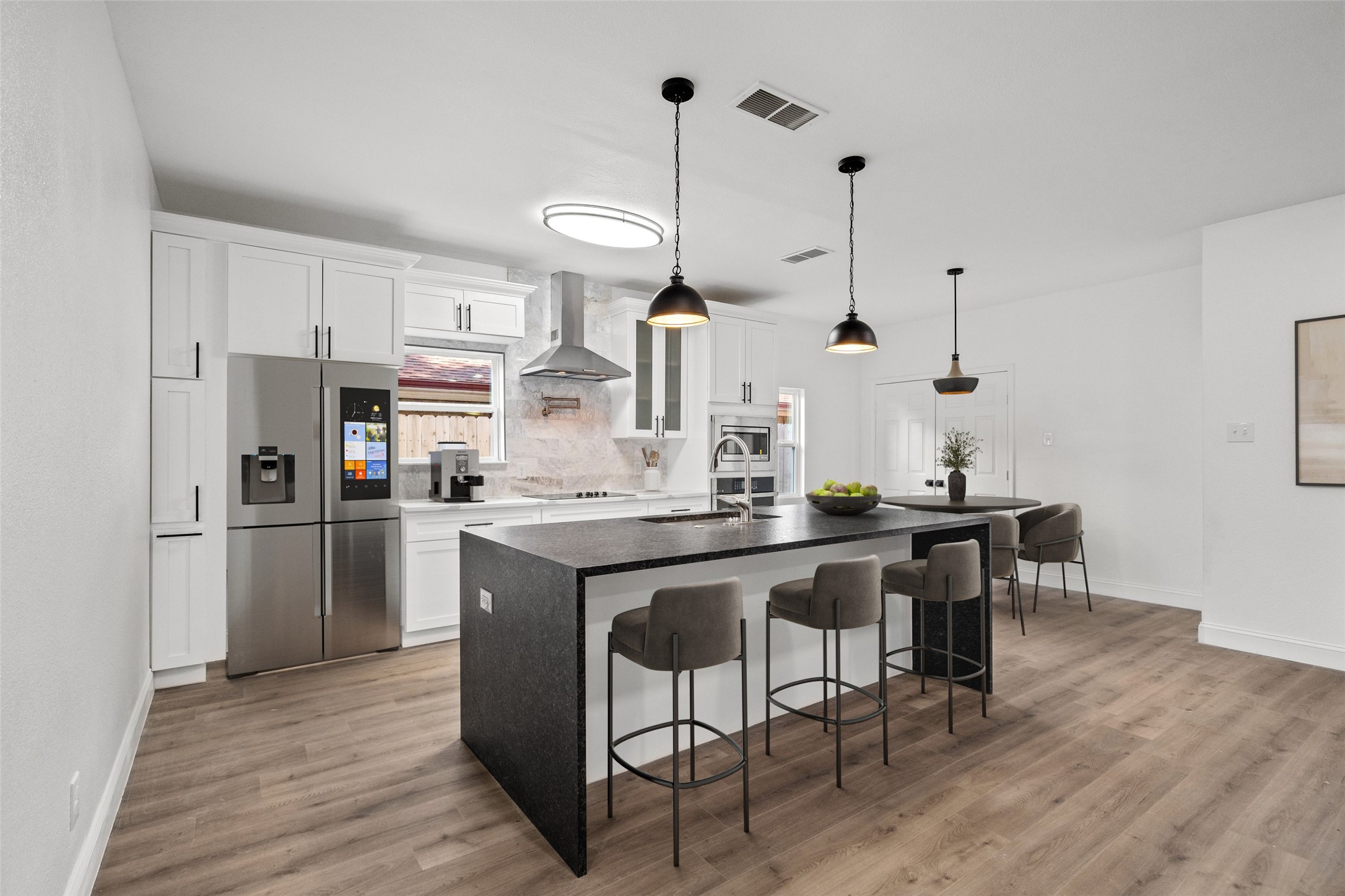 11832 Cromwell Drive