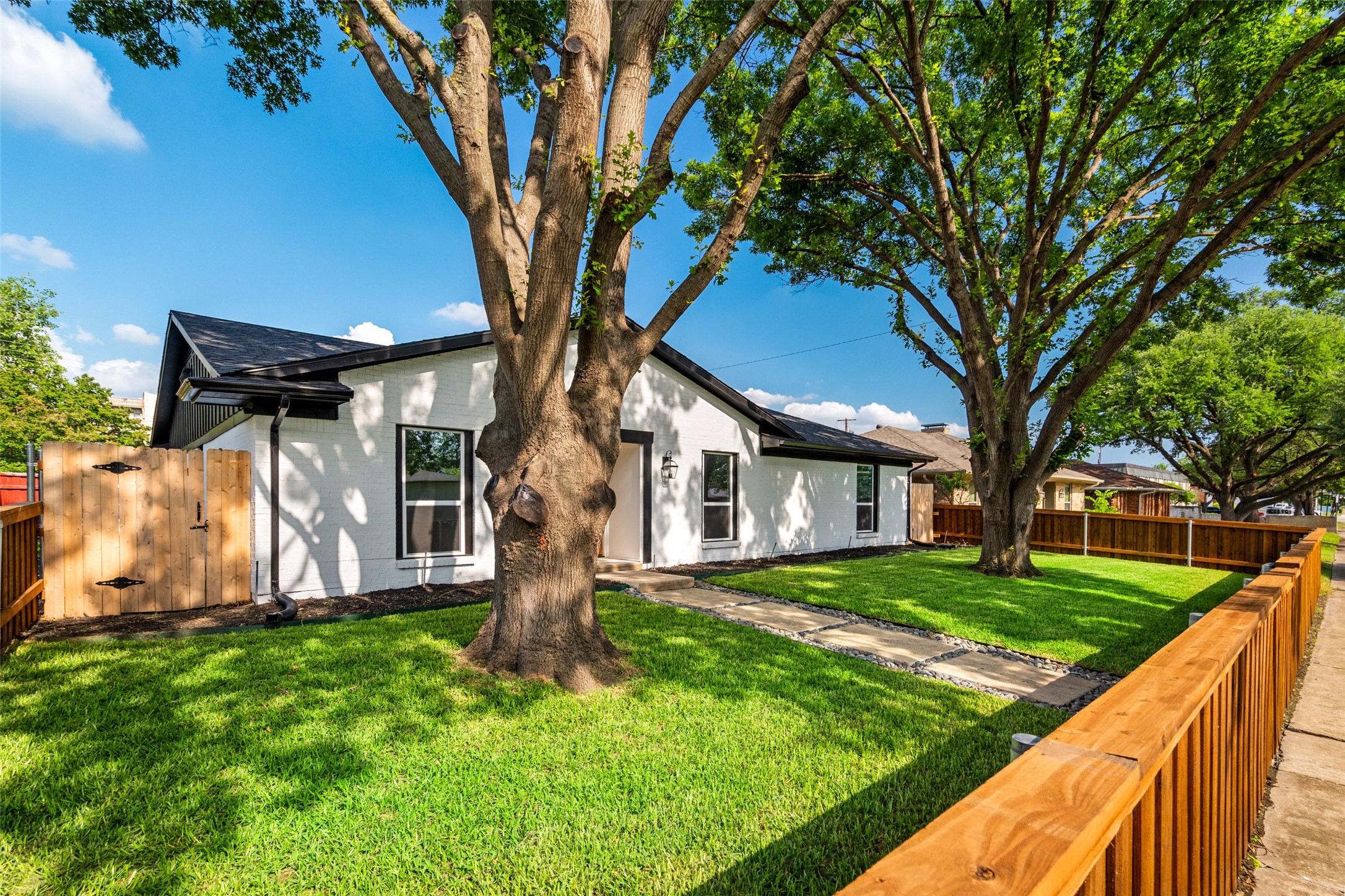 11832 Cromwell Drive