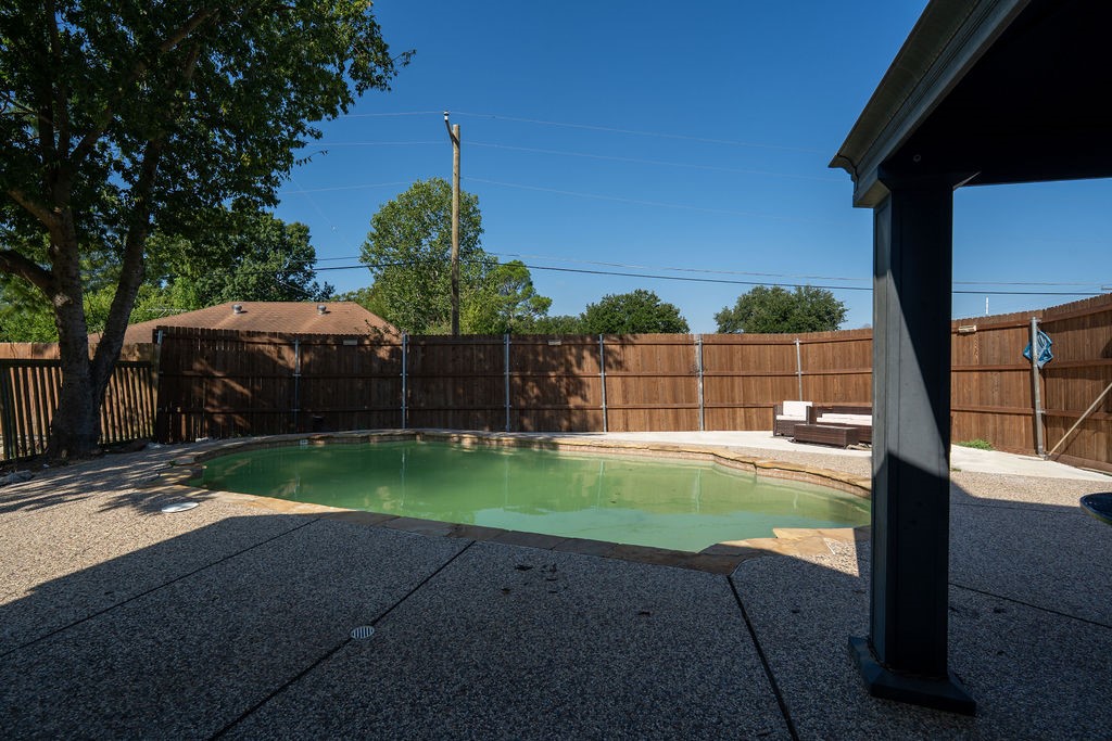 903 Lakefield Drive
