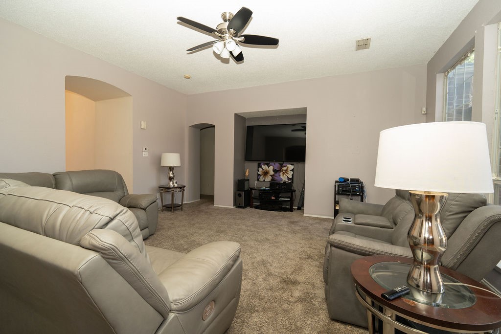 903 Lakefield Drive