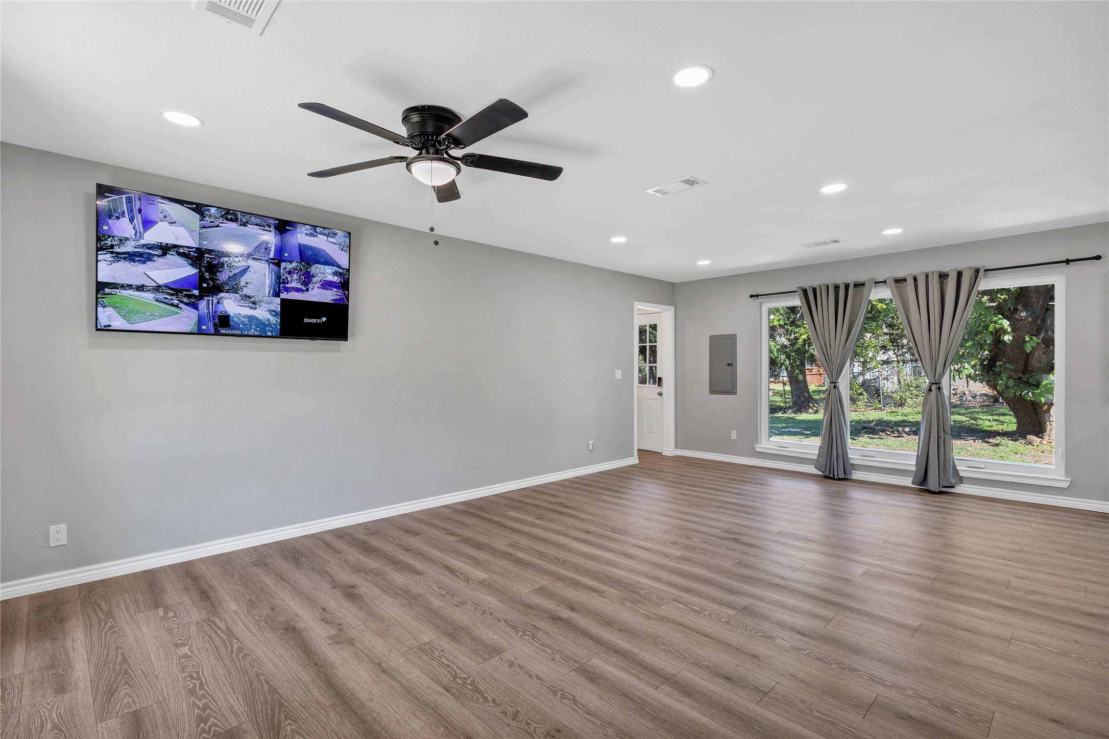 6400 Shadydell Drive