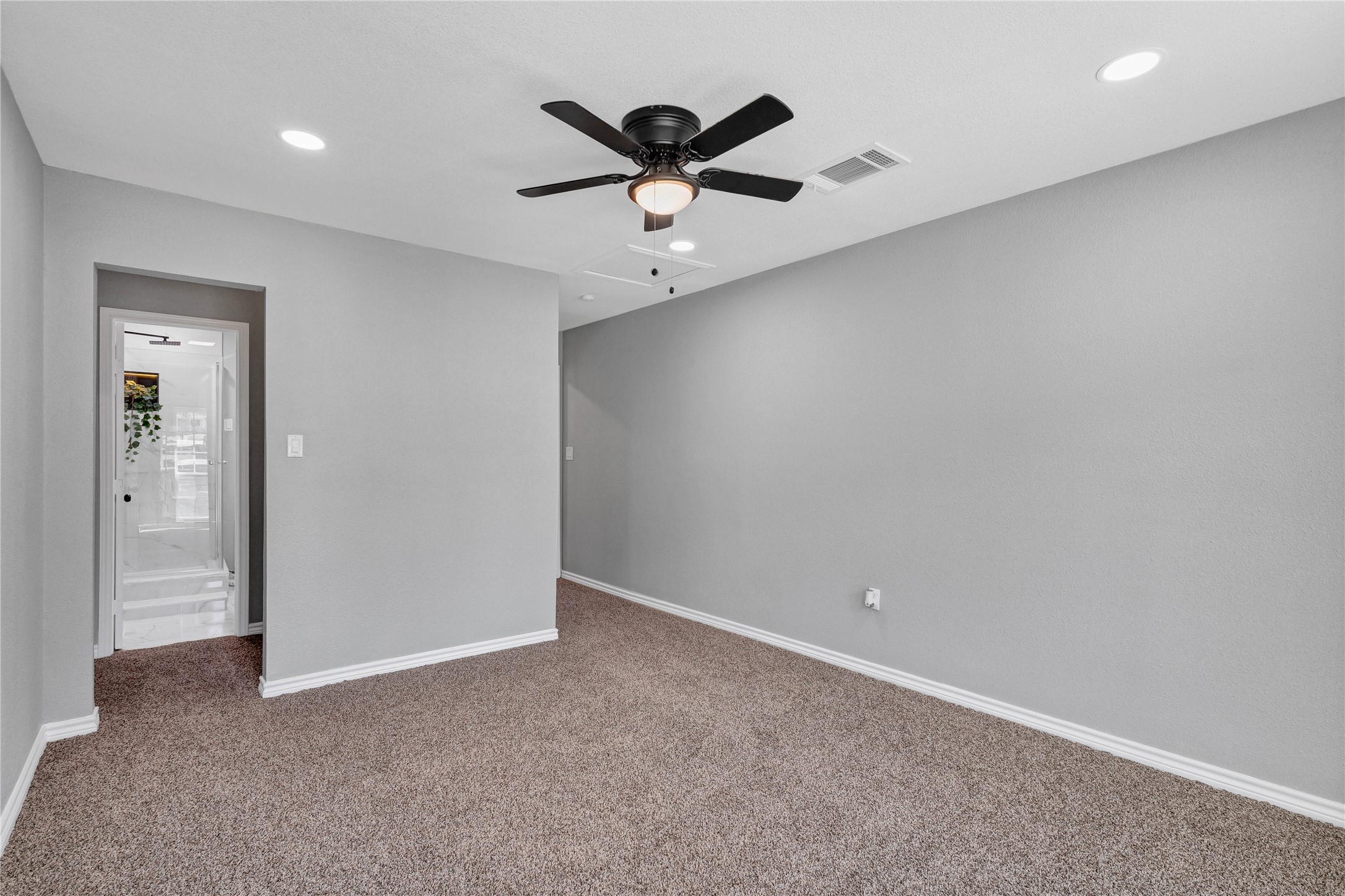 6400 Shadydell Drive