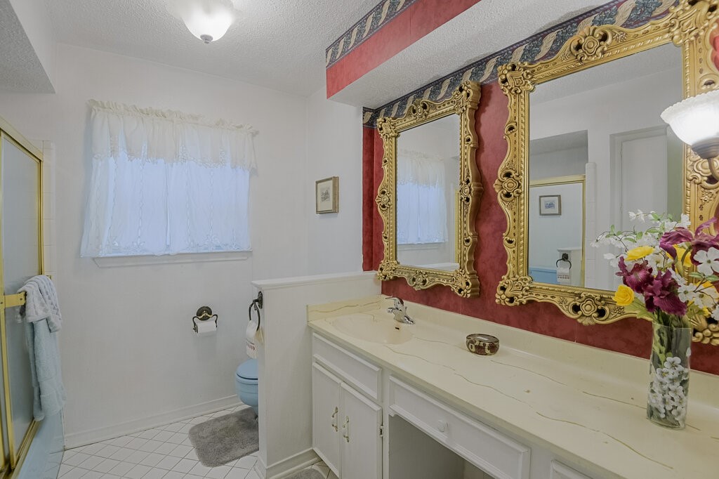 1002 Georgeland Drive
