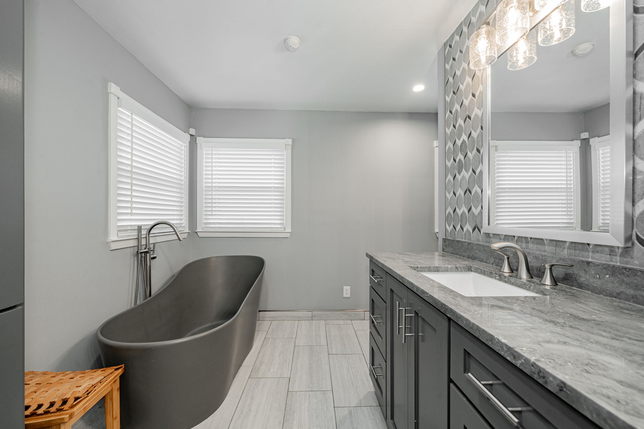 908 Saturn Springs Drive