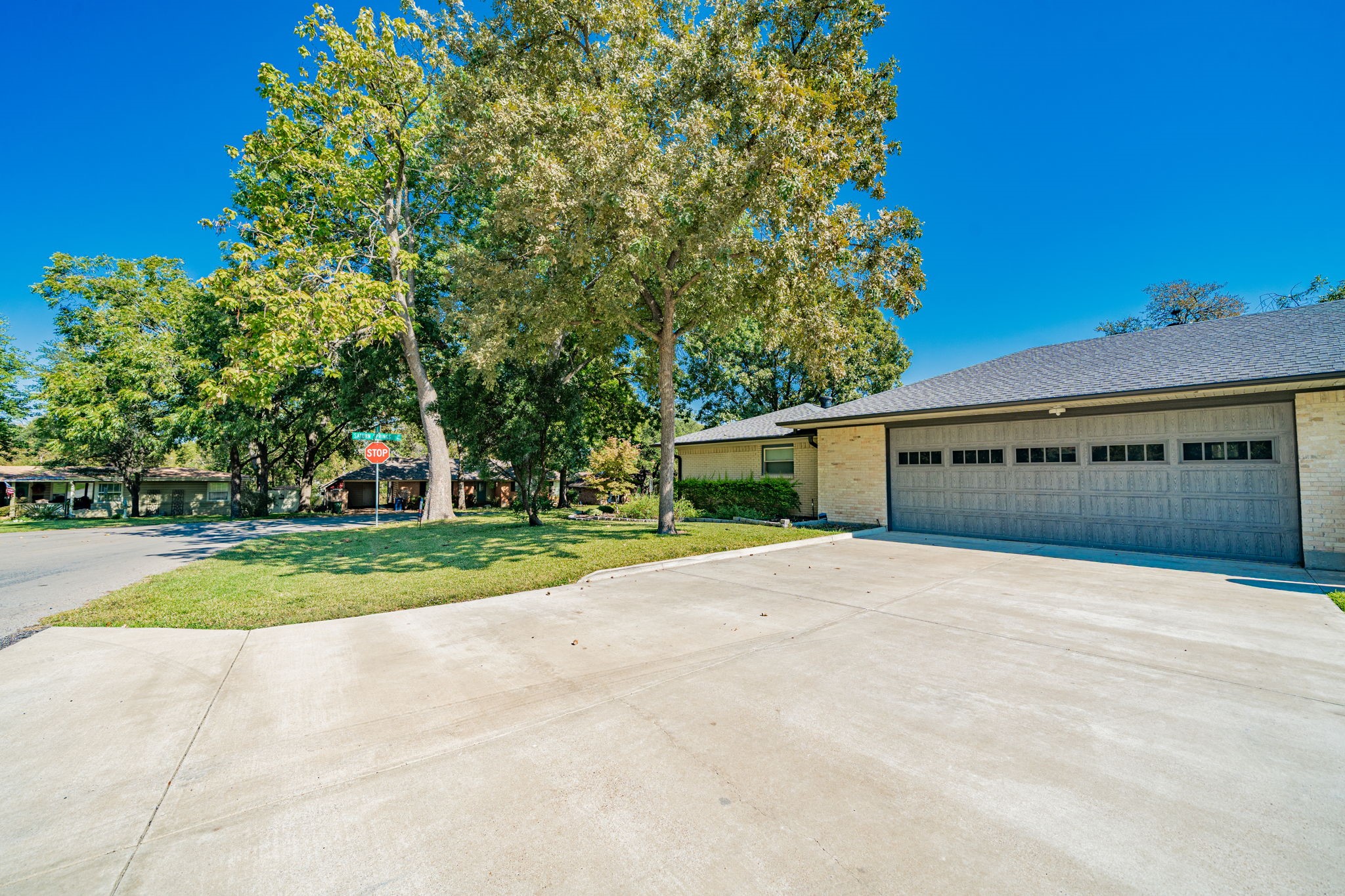 908 Saturn Springs Drive