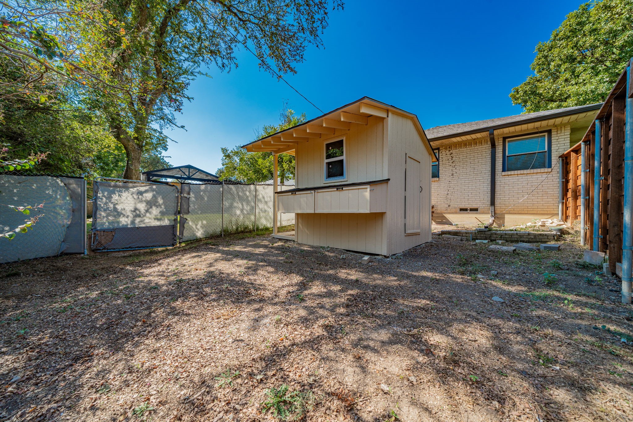 908 Saturn Springs Drive