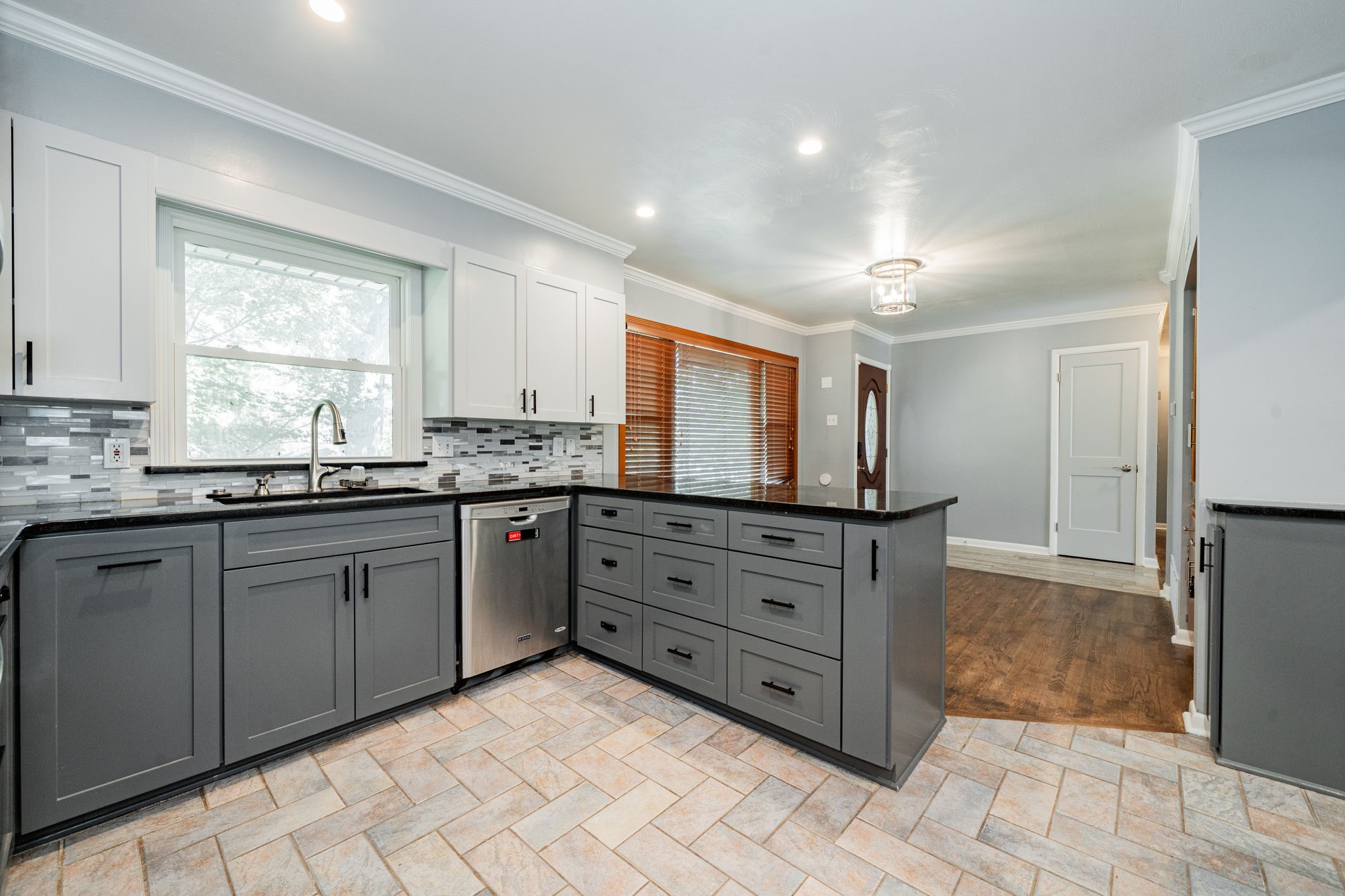 908 Saturn Springs Drive