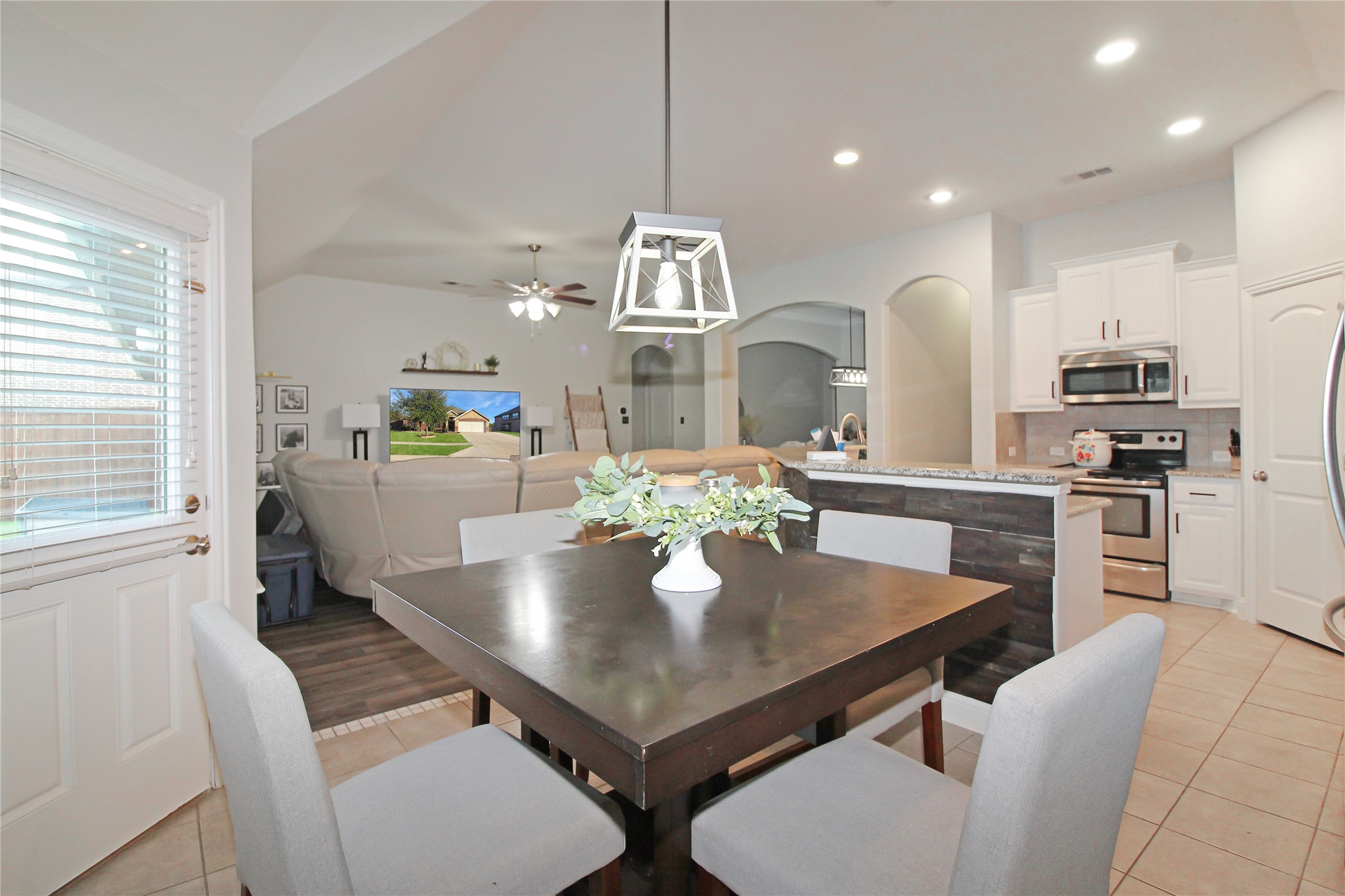 125 Fieldview Drive