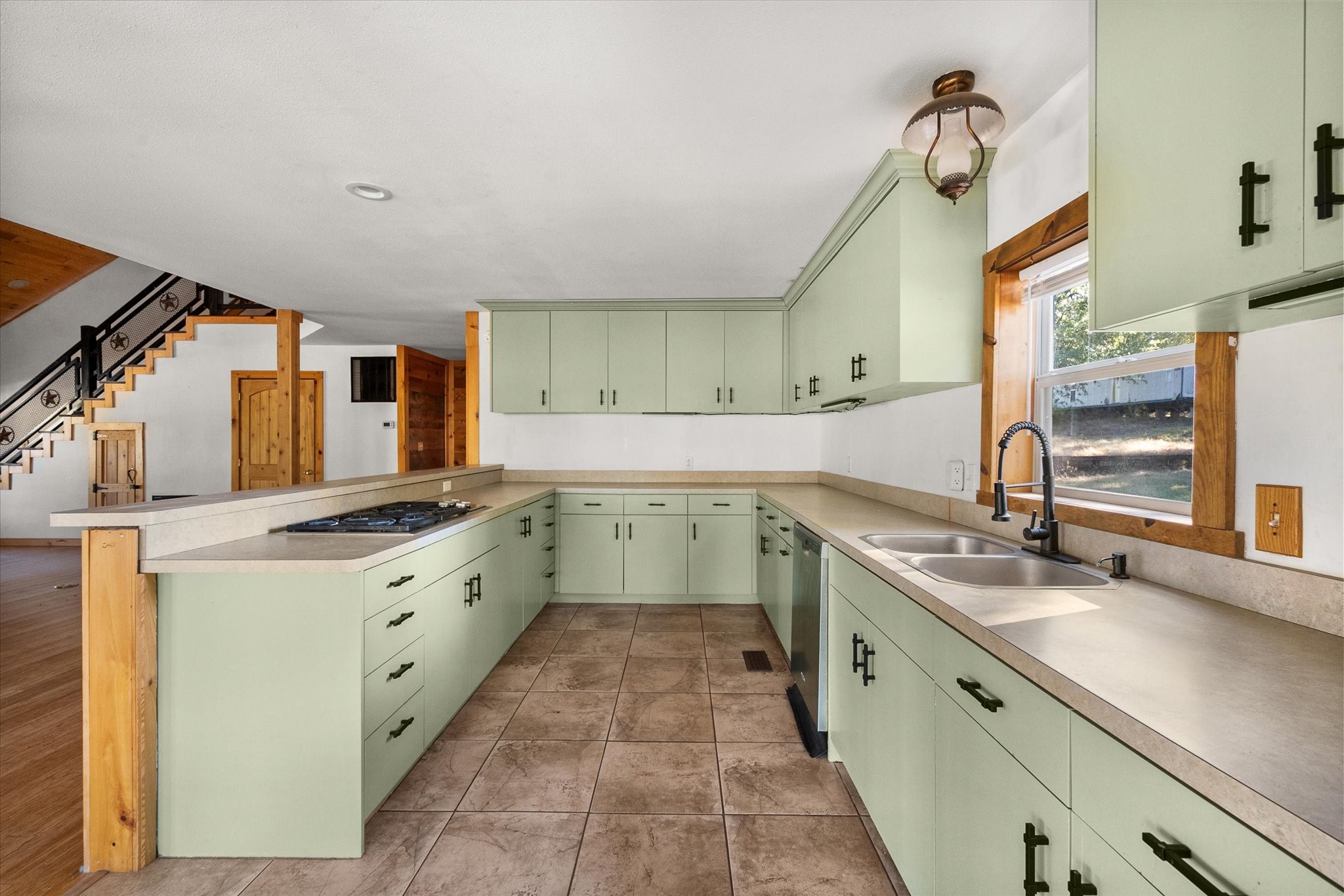 140 Dolly Drive
