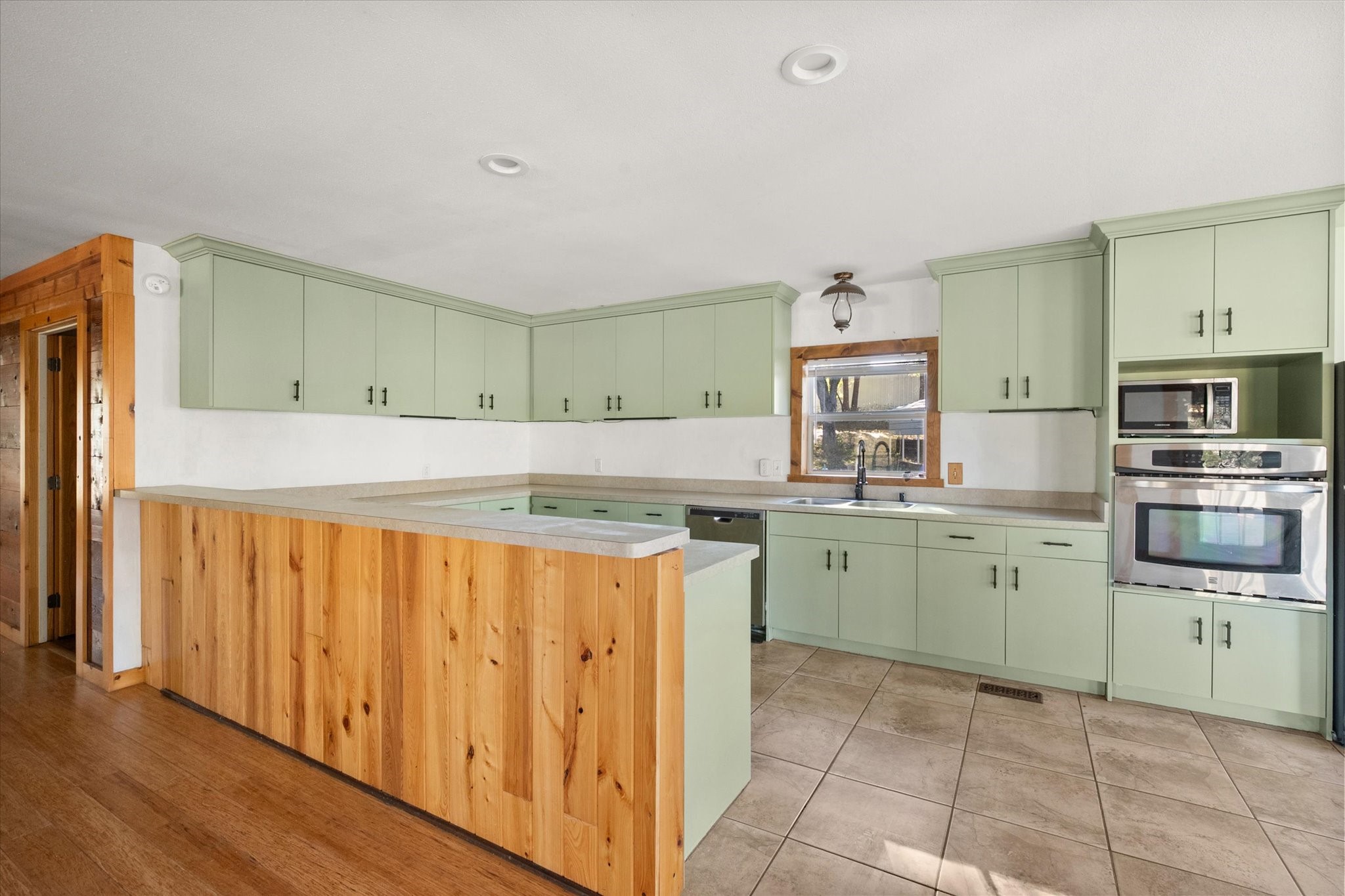 140 Dolly Drive