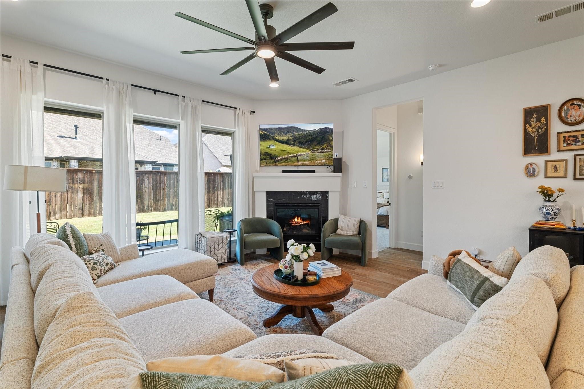 2913 Peartree Lane