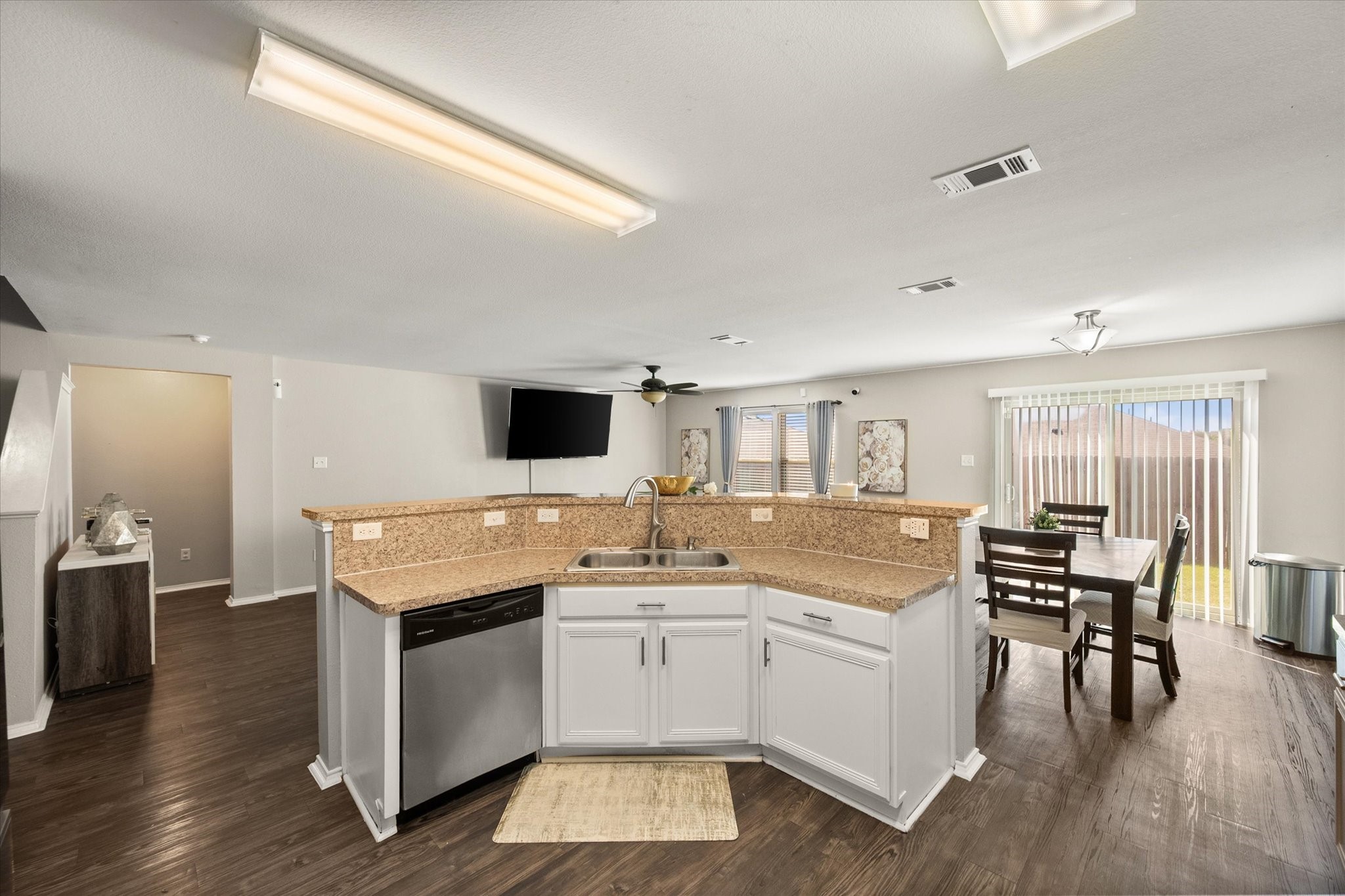 5501 Northfield Drive