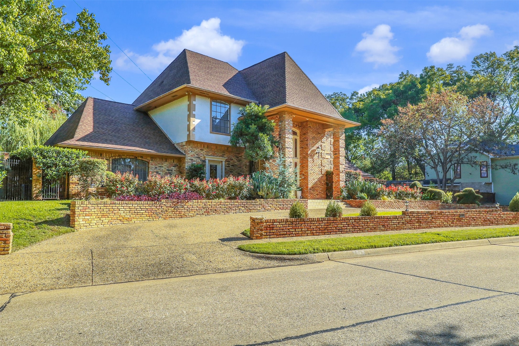 3213 Faulkner Drive