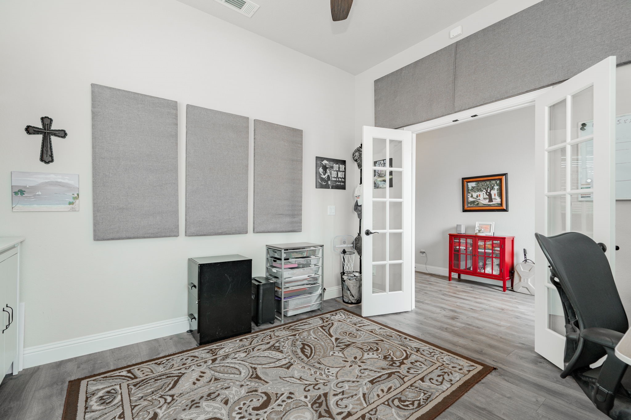 330 Roscoe Drive