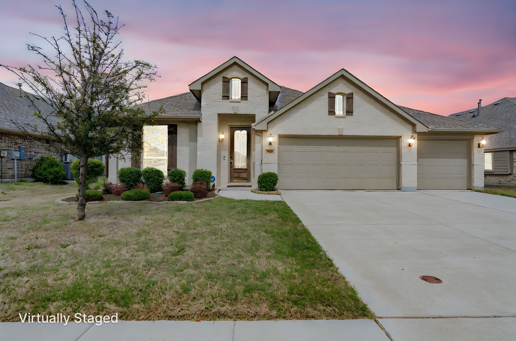 330 Roscoe Drive