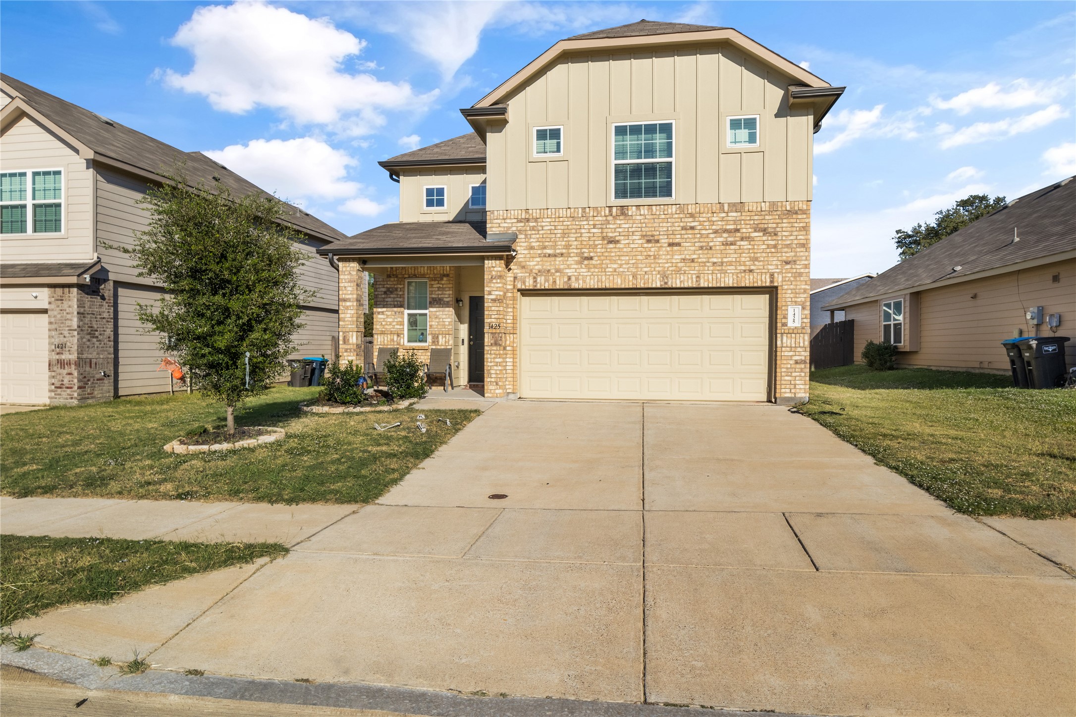 1425 Tall Pine Way
