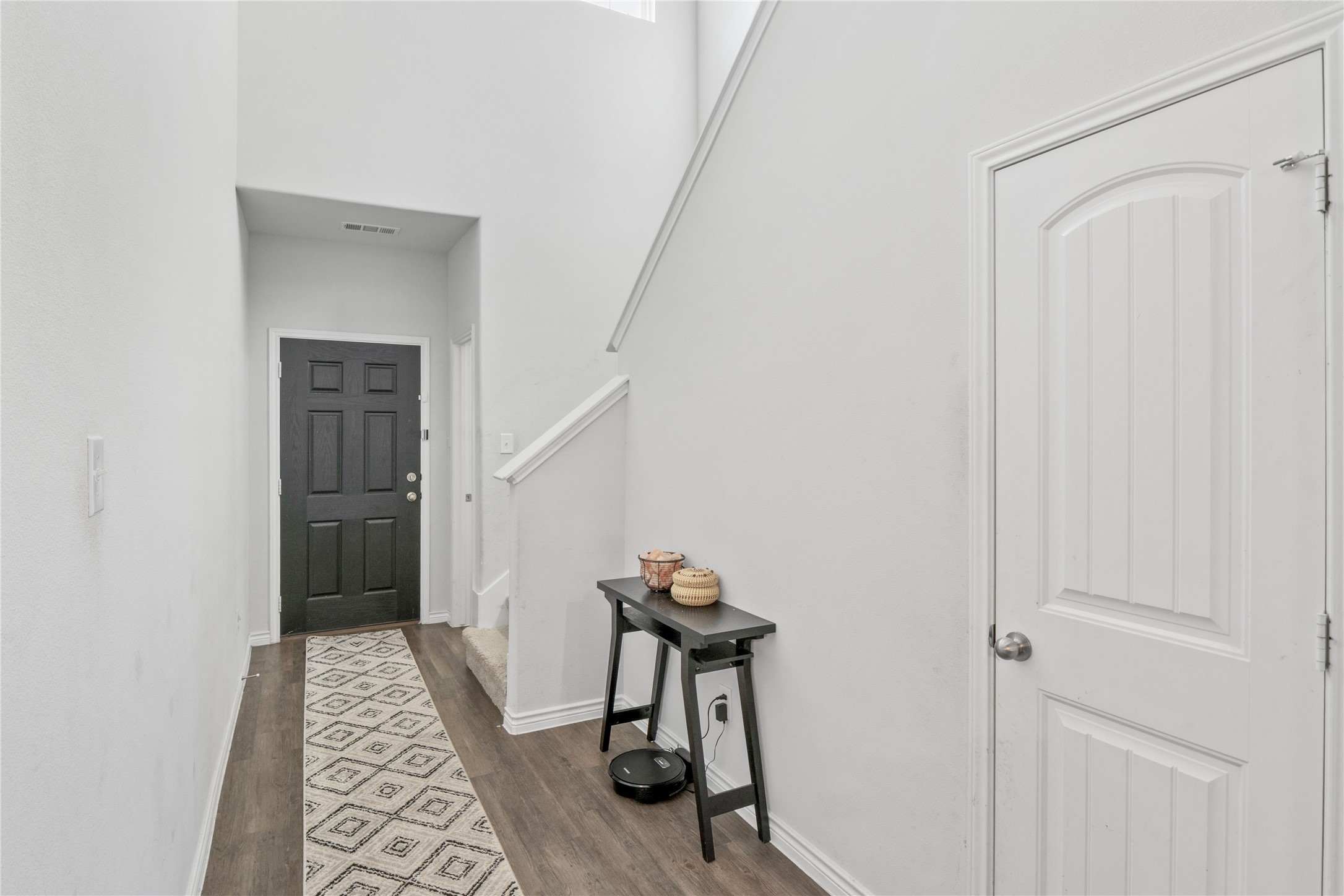 1425 Tall Pine Way