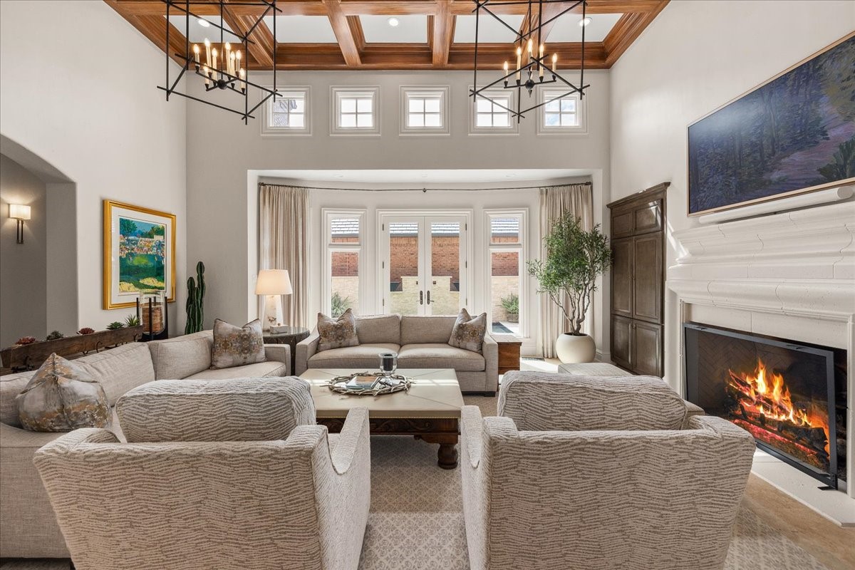 4907 Westbriar Drive