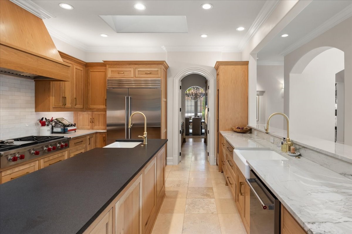 4907 Westbriar Drive