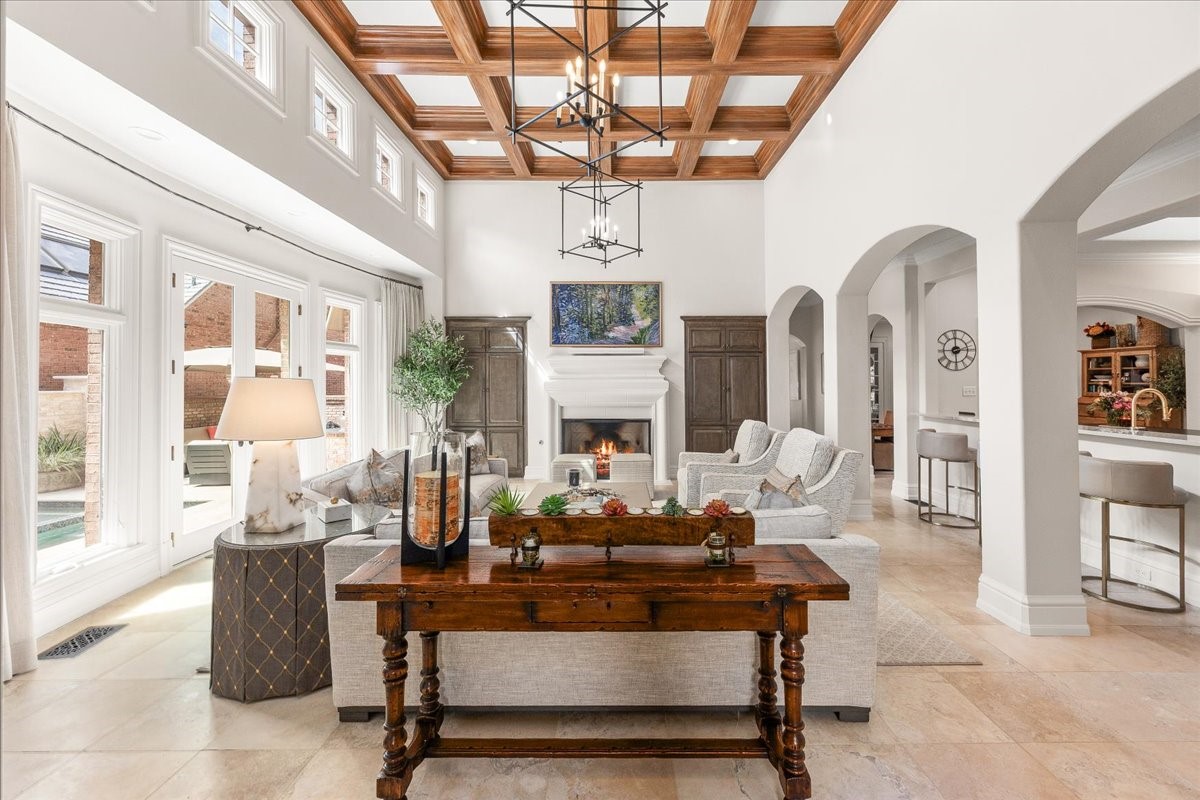 4907 Westbriar Drive