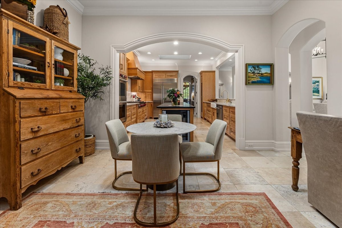4907 Westbriar Drive