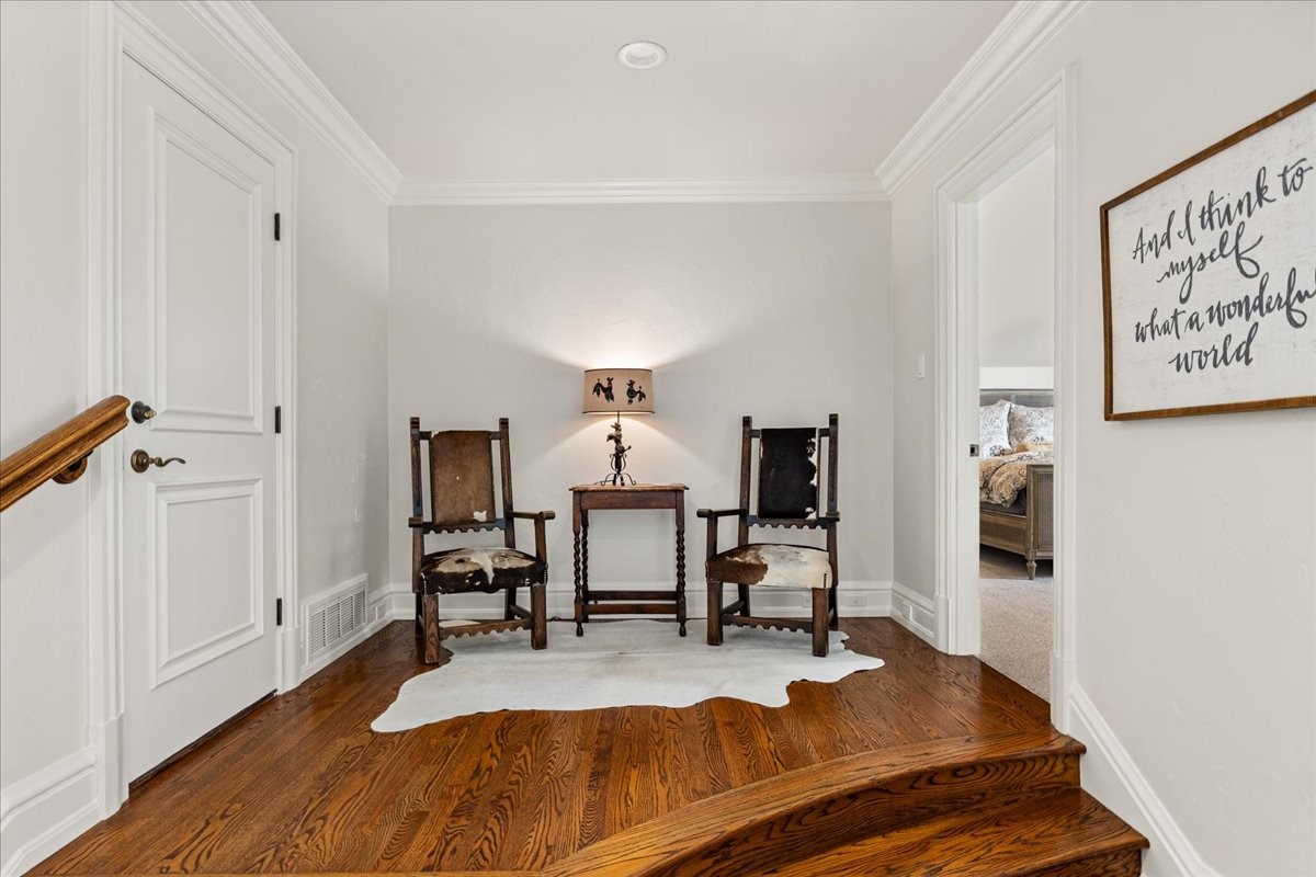 4907 Westbriar Drive