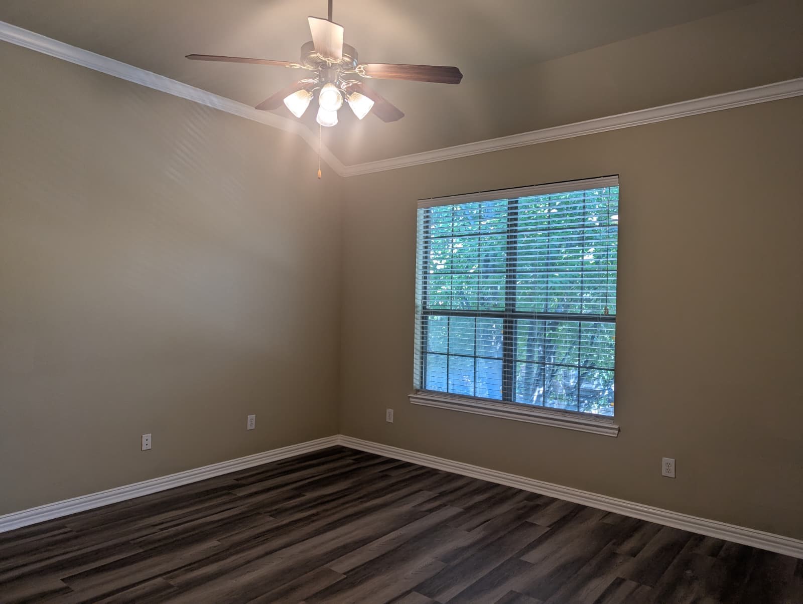1940 Lantana Lane
