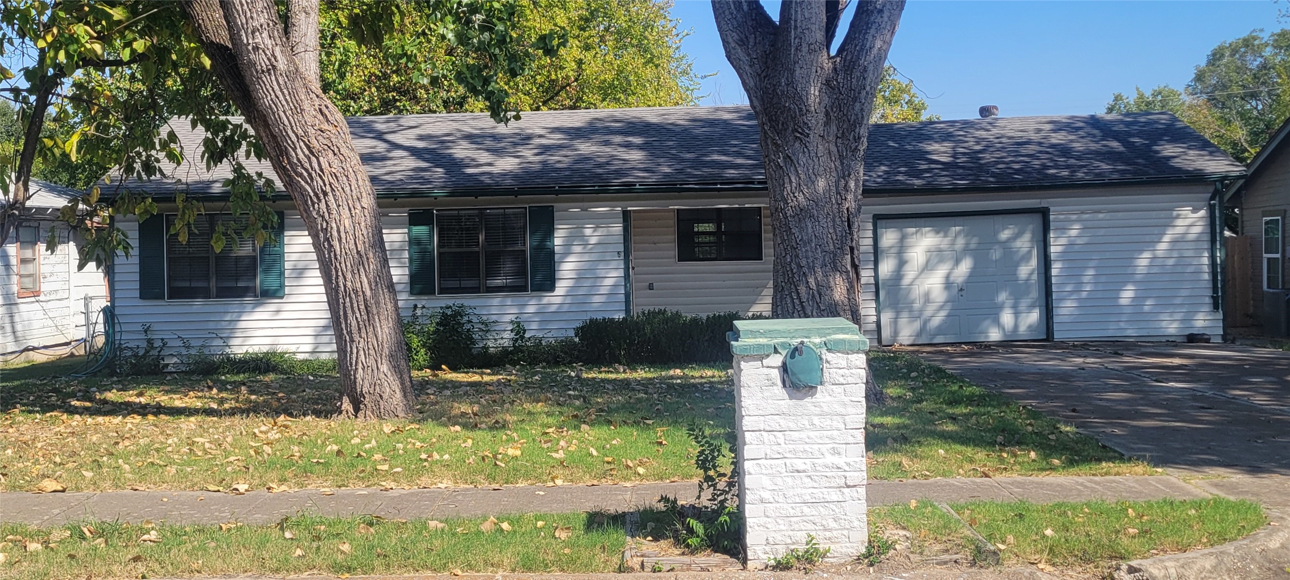 127 Del Rio Avenue