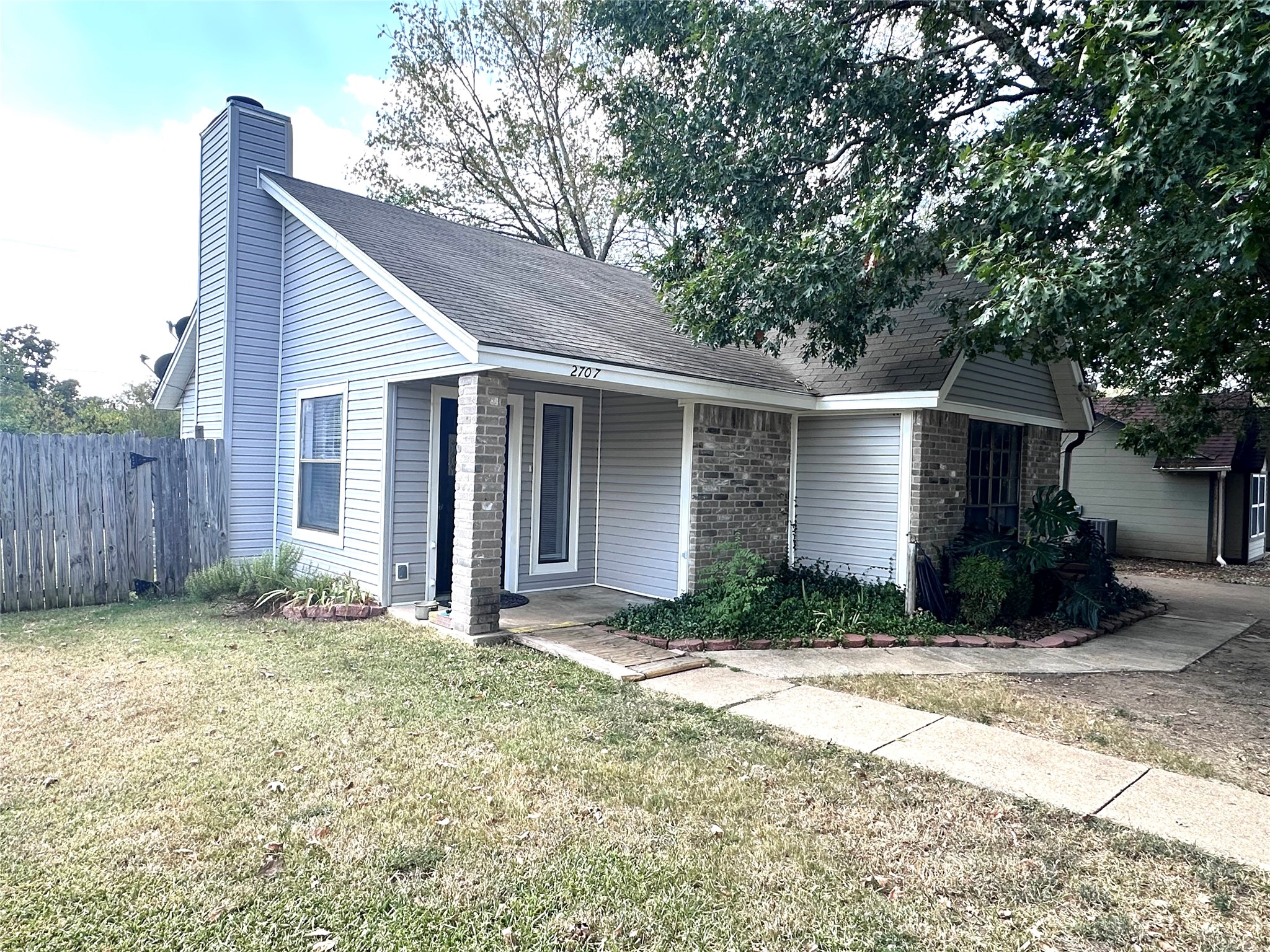 2707 Lexington Street