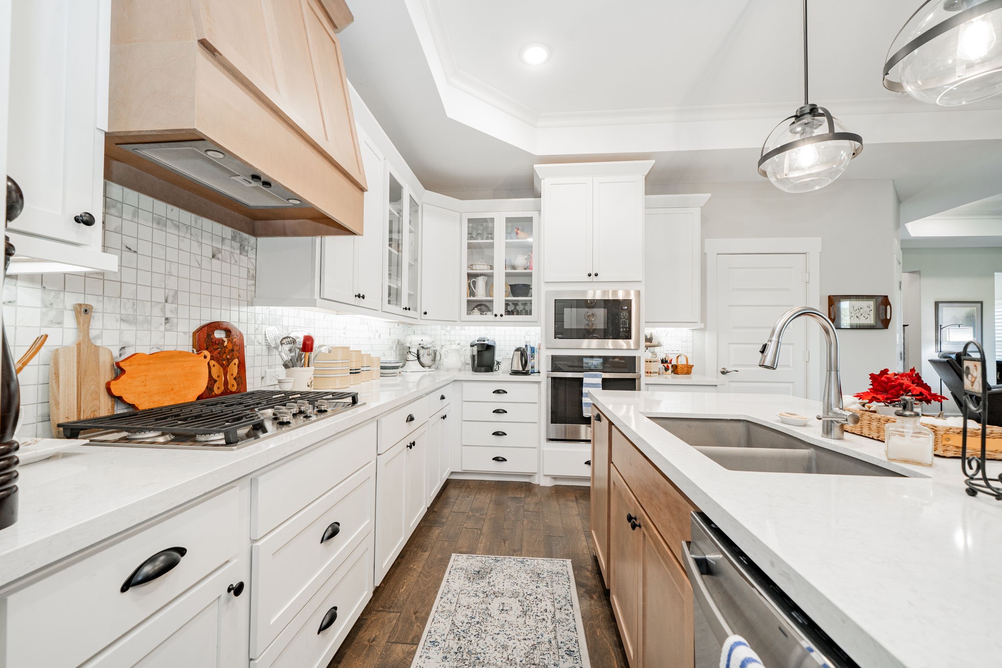1502 Encanto Trail
