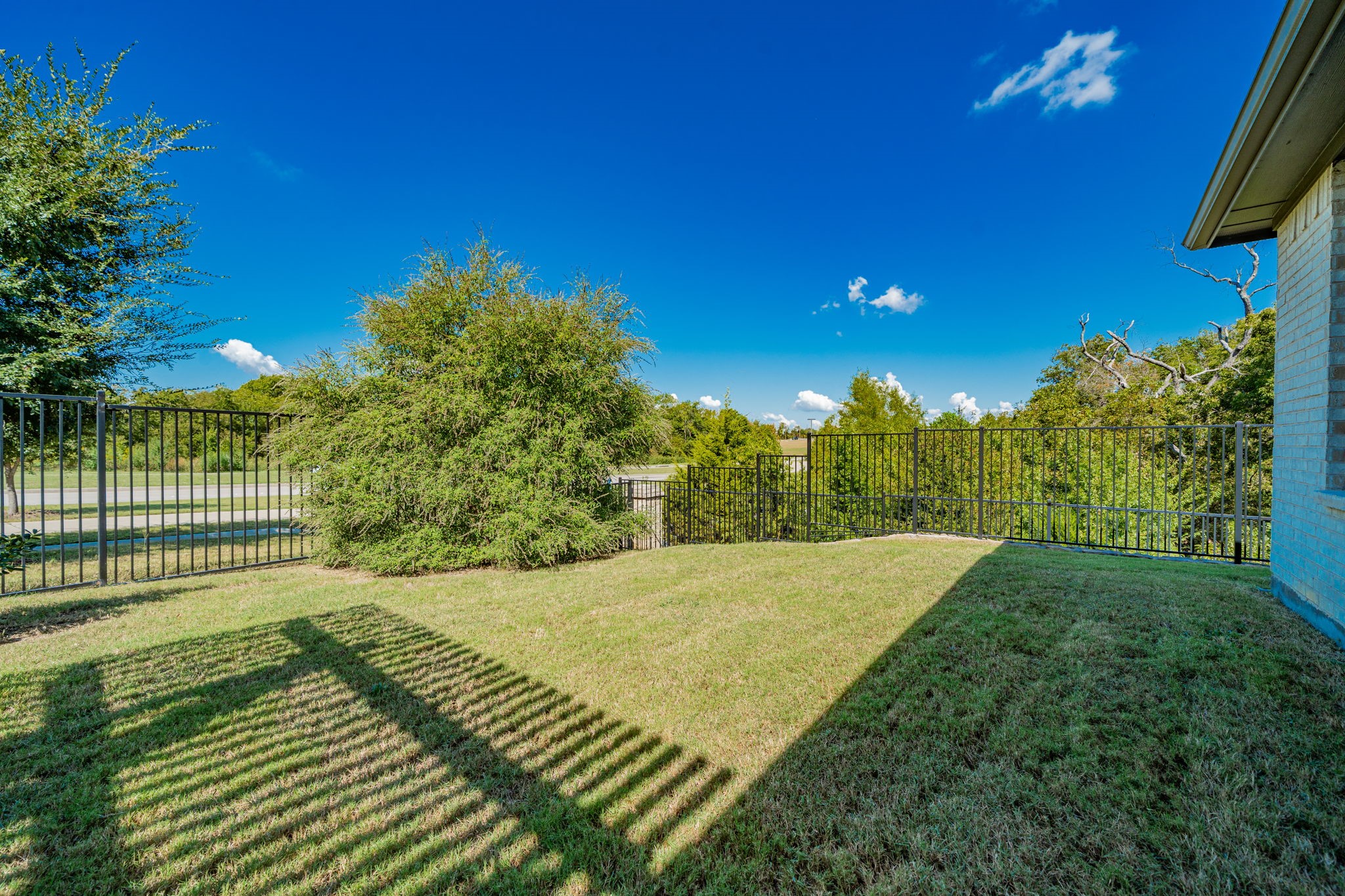 1502 Encanto Trail