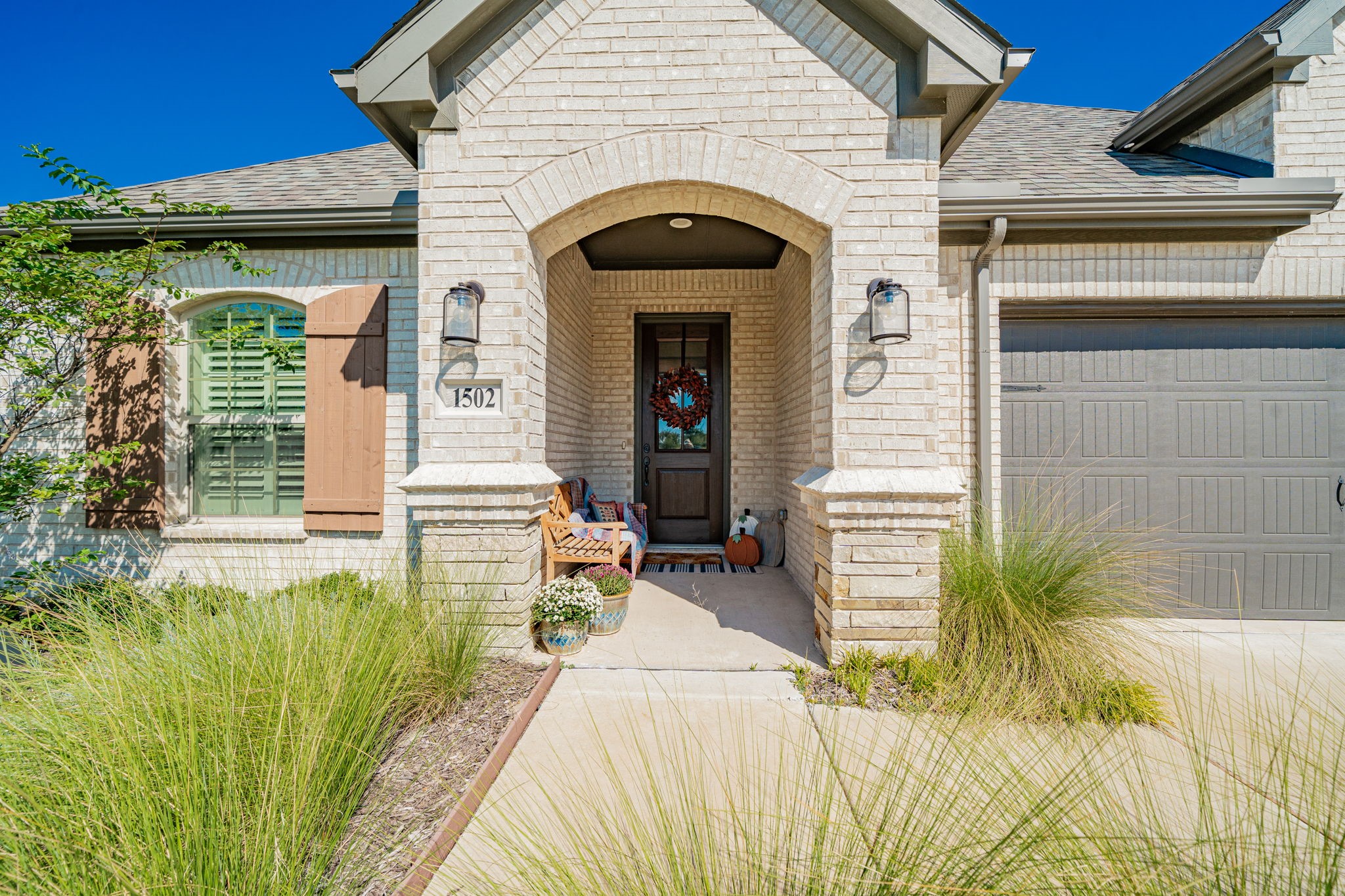 1502 Encanto Trail