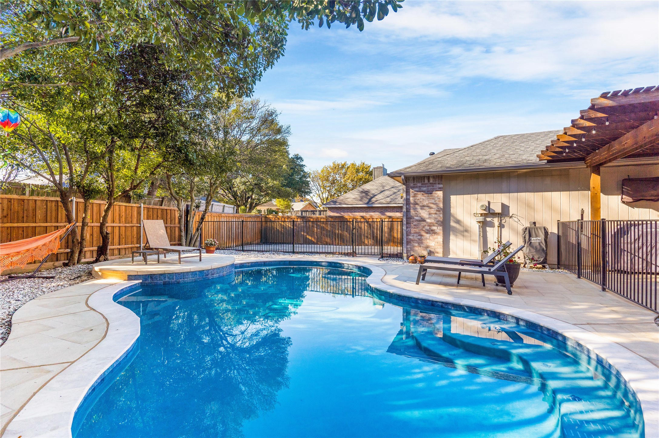 2707 Rochelle Drive