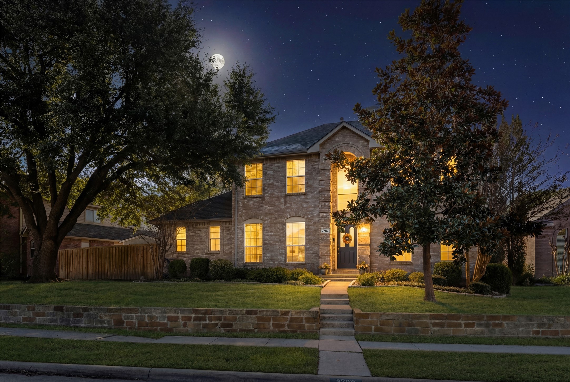 2707 Rochelle Drive