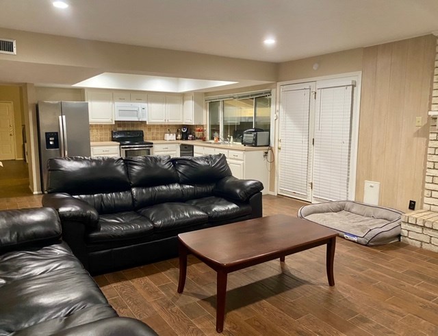 1604 Canadian Trail