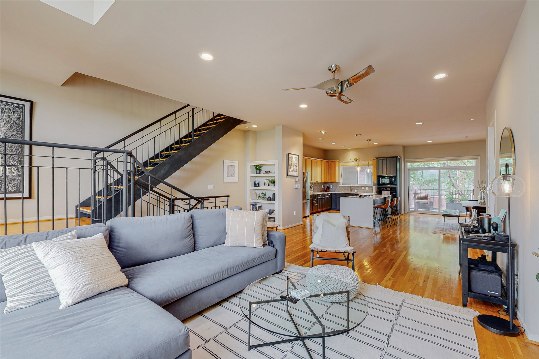 4227 Rawlins Street 3