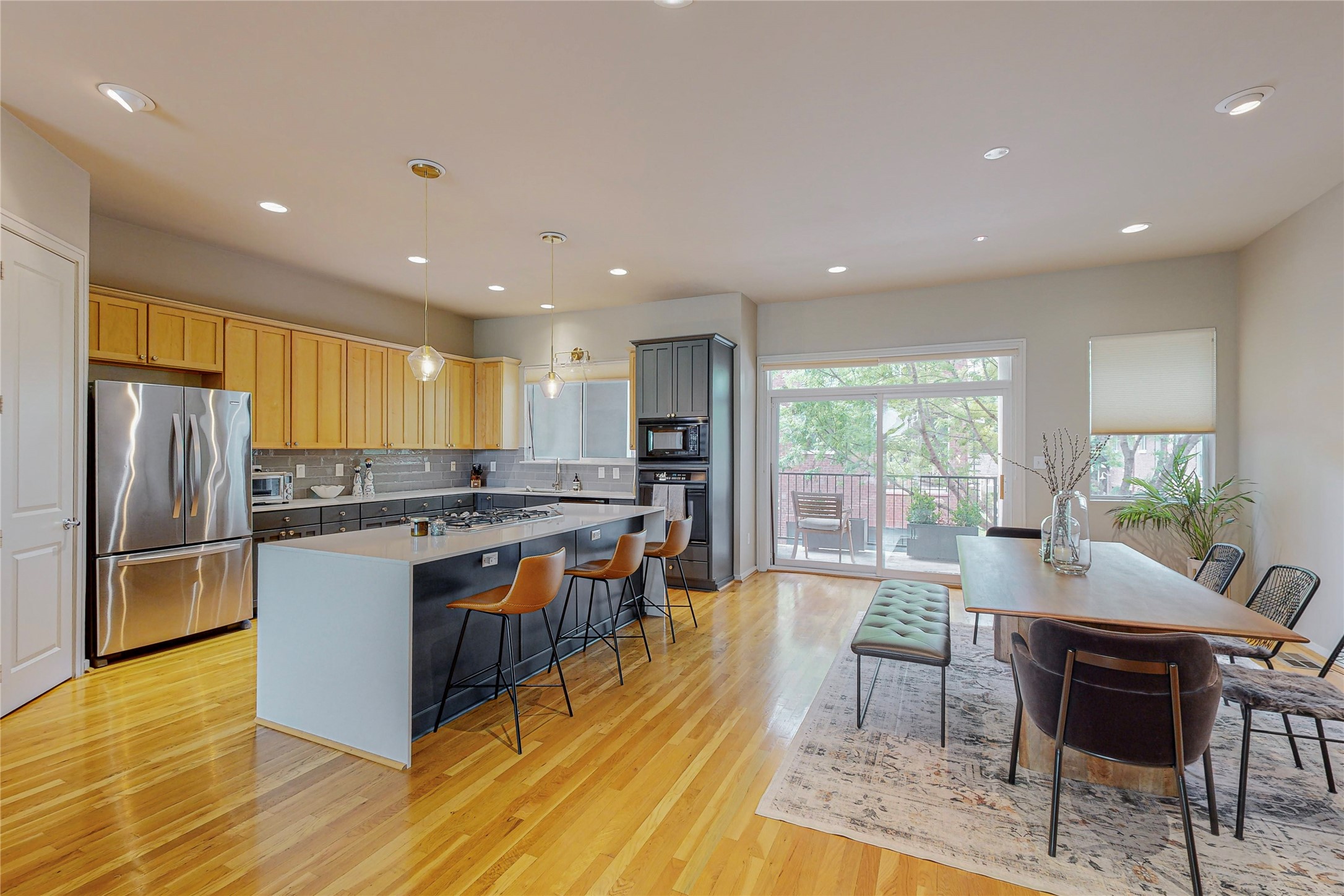 4227 Rawlins Street 3