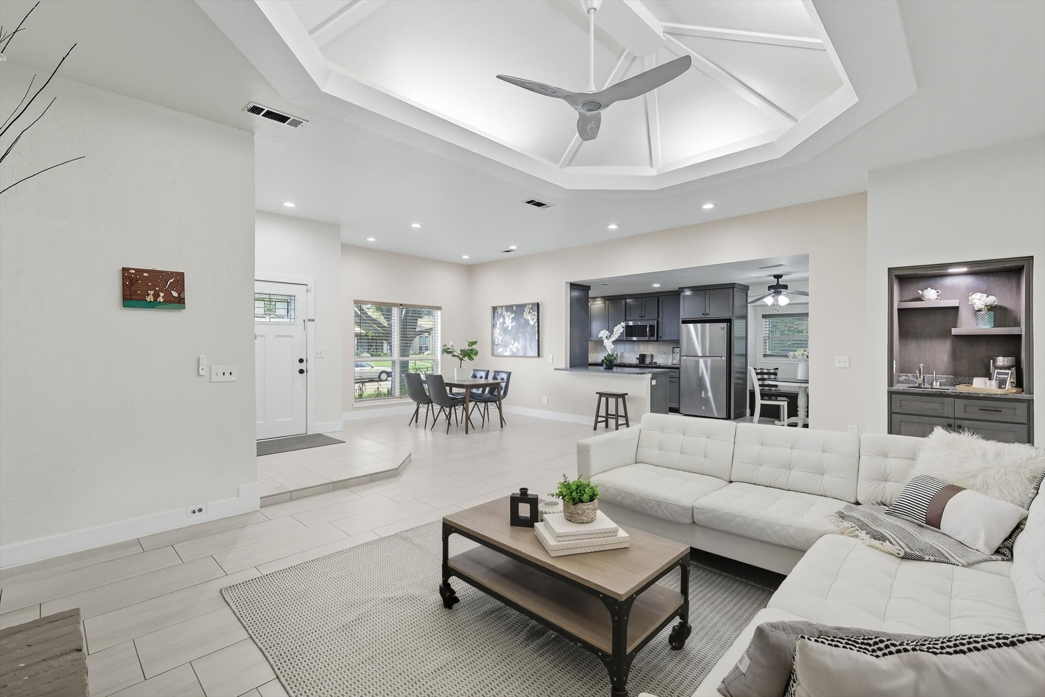 2901 Crow Valley Trail