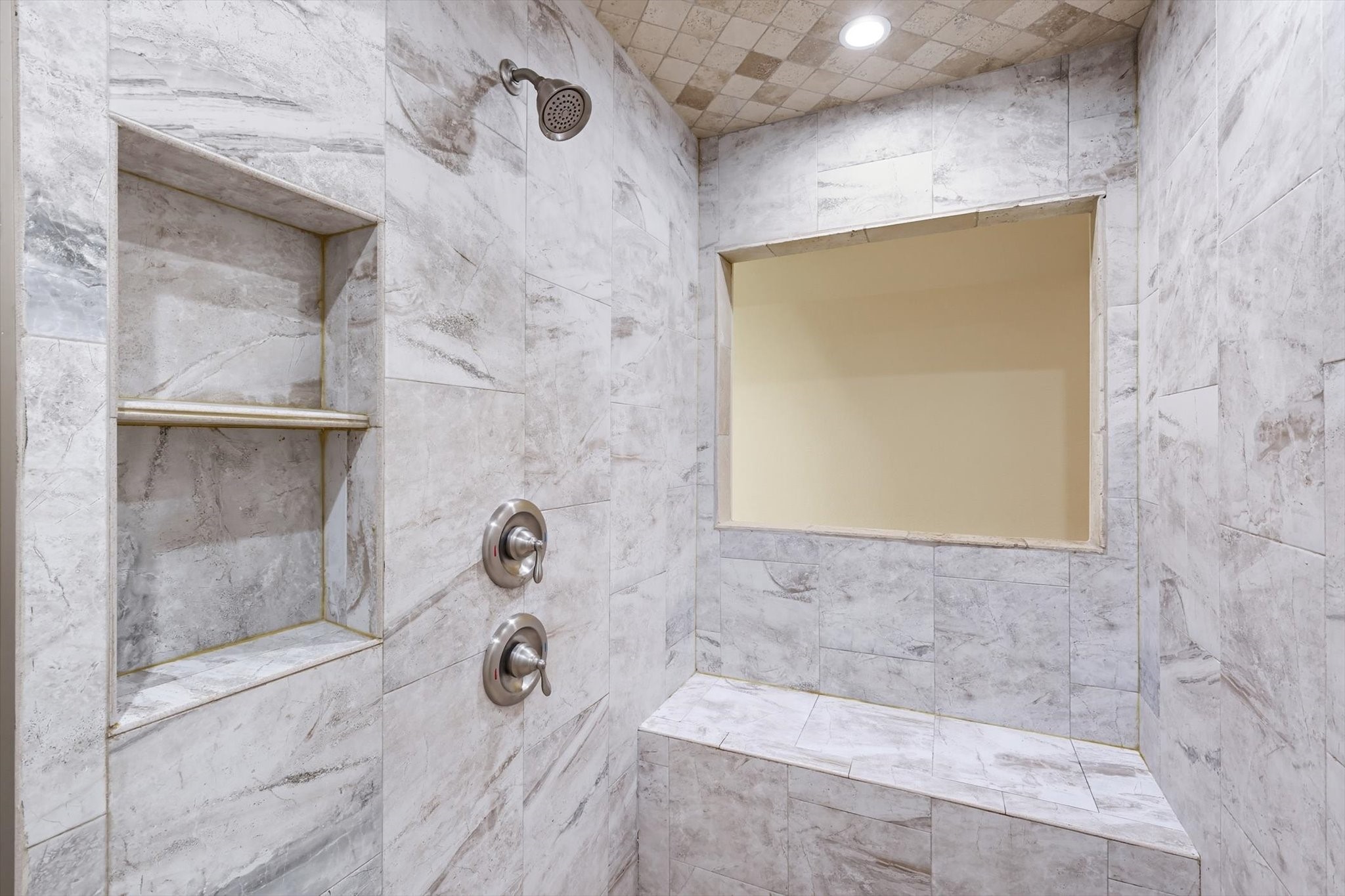 2901 Crow Valley Trail