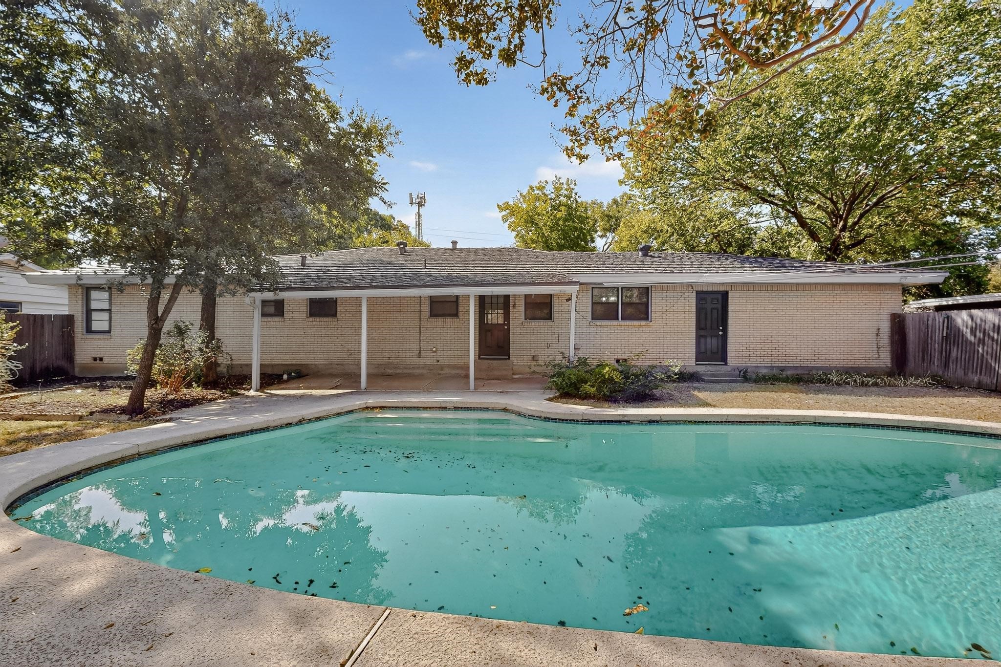 3516 London Lane
