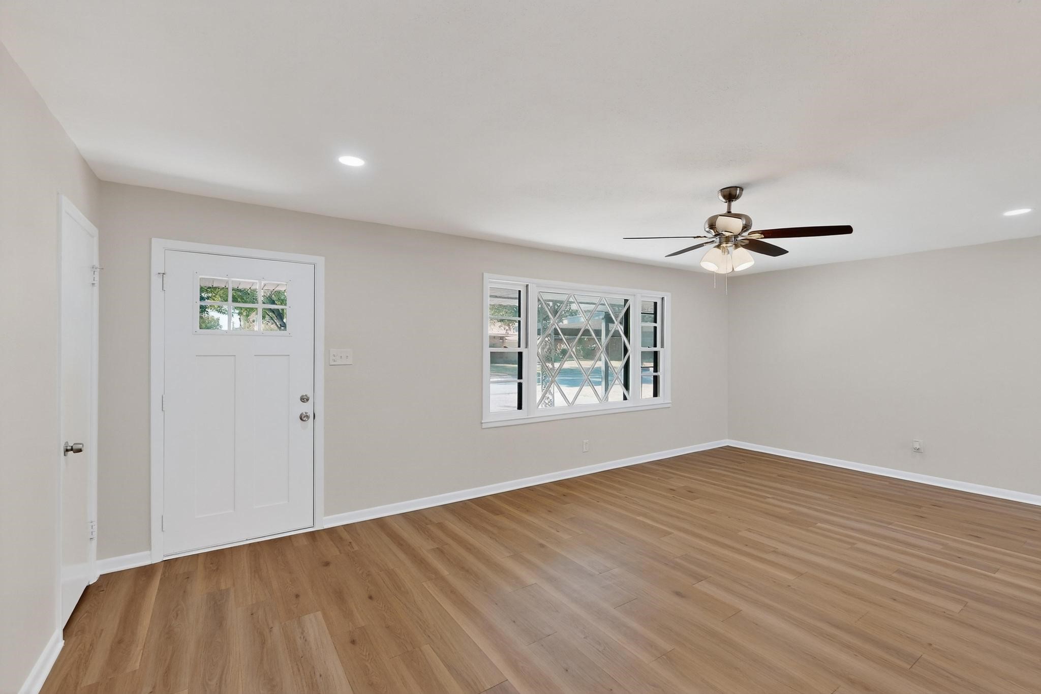 3516 London Lane