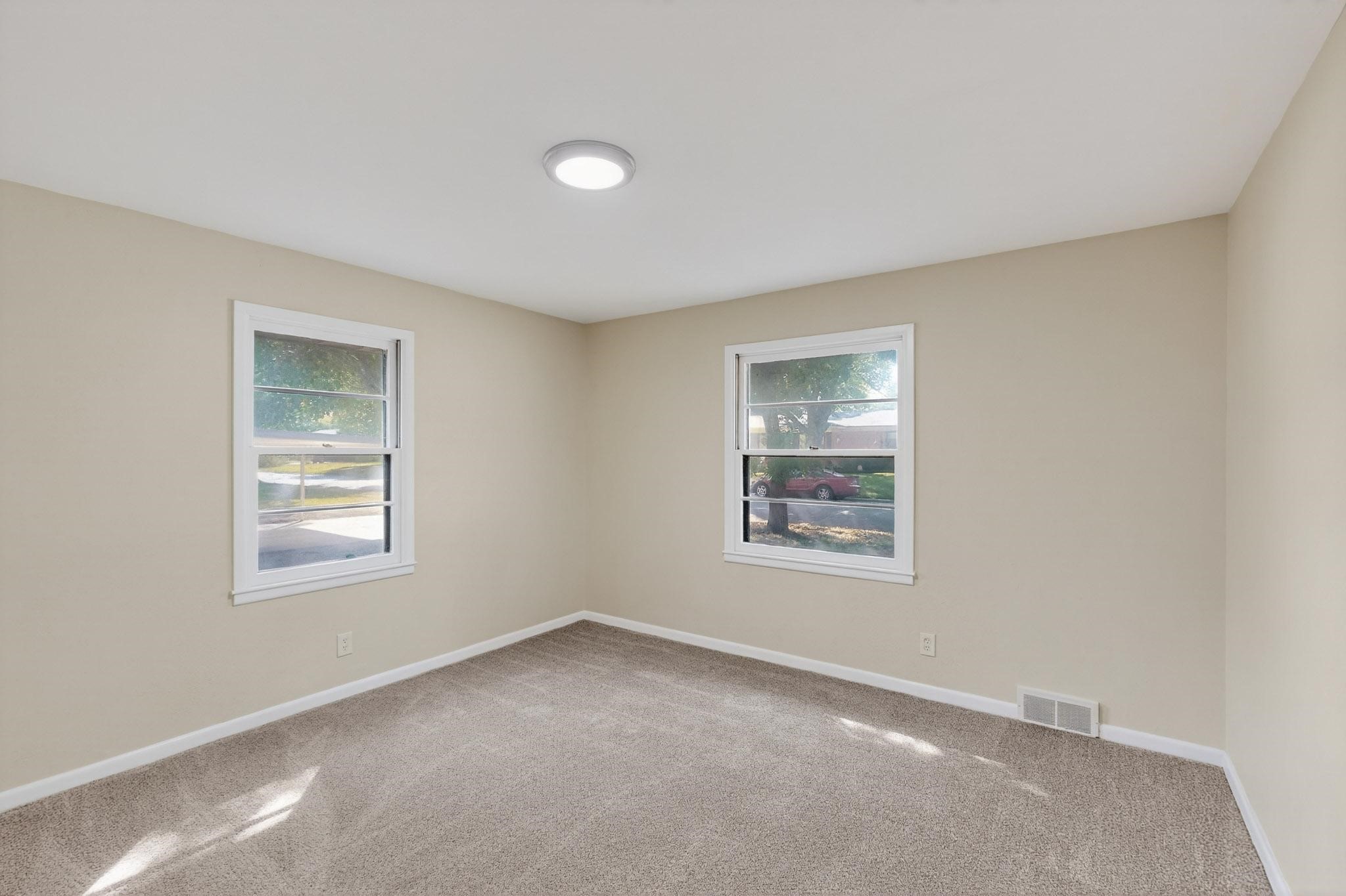 3516 London Lane