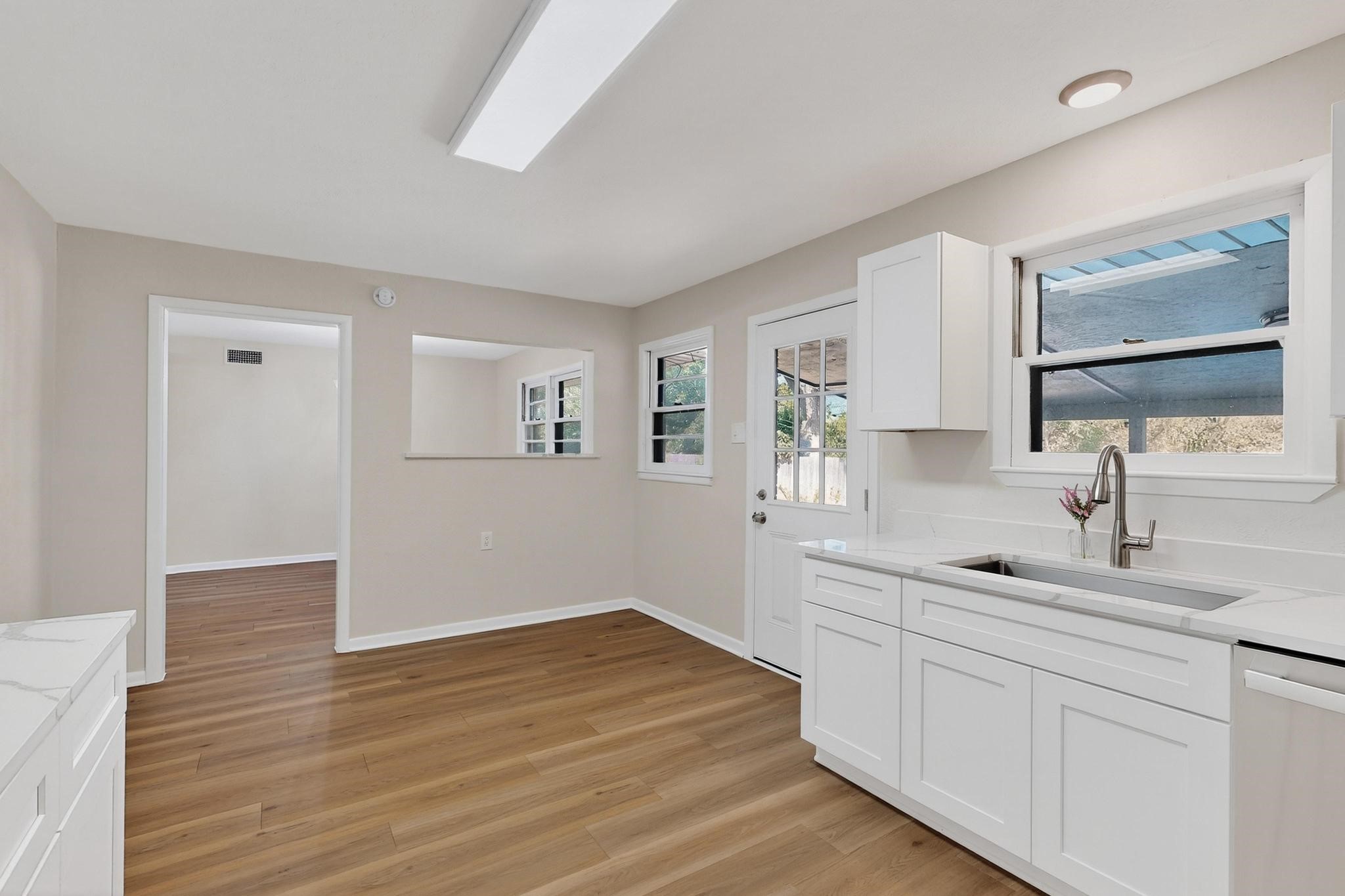 3516 London Lane