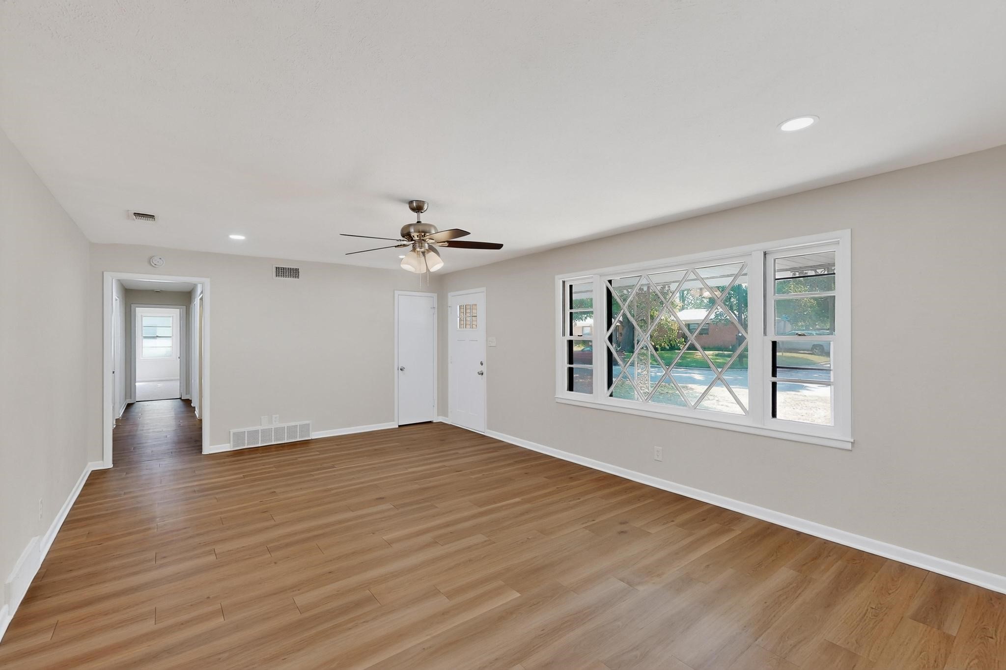 3516 London Lane
