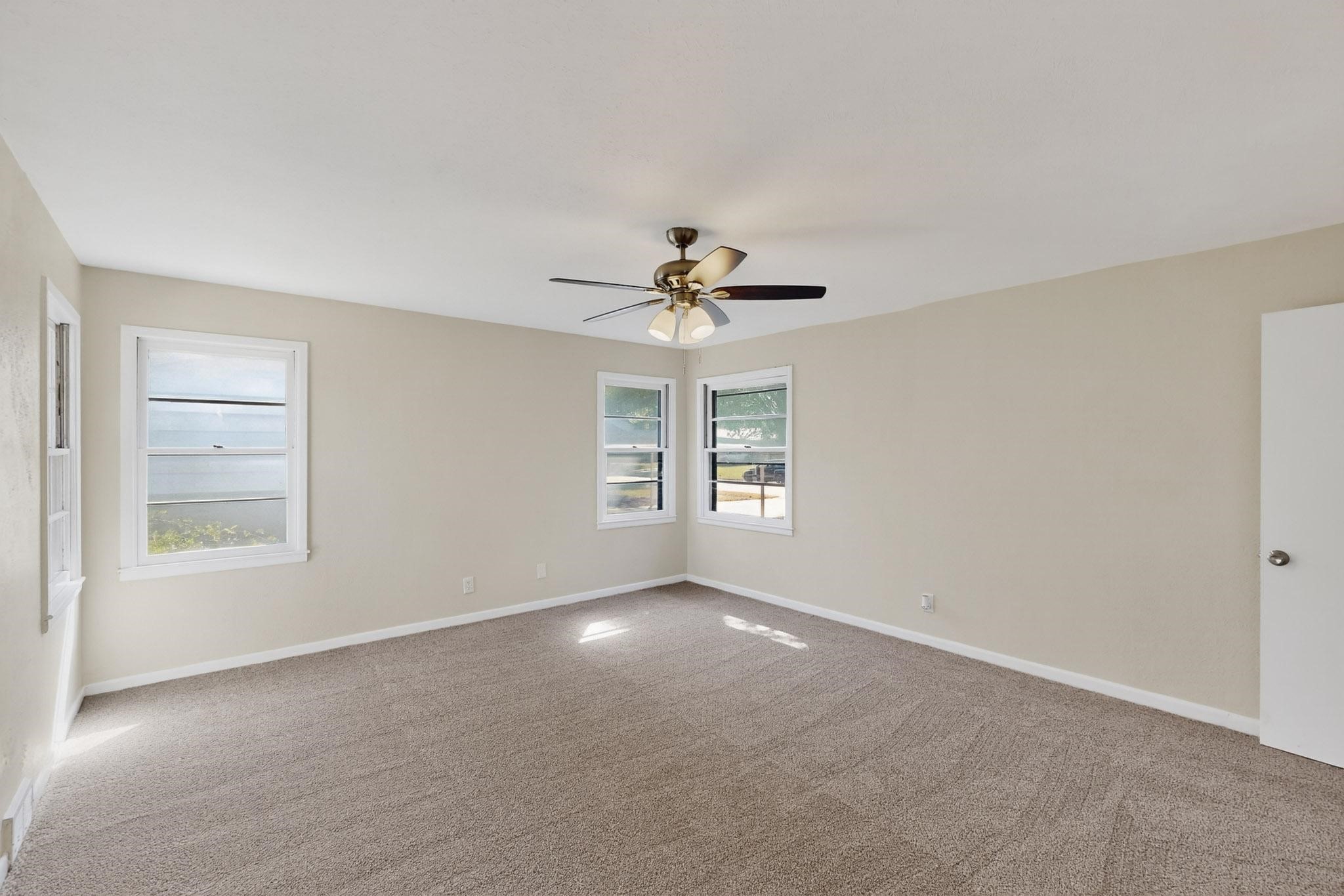 3516 London Lane