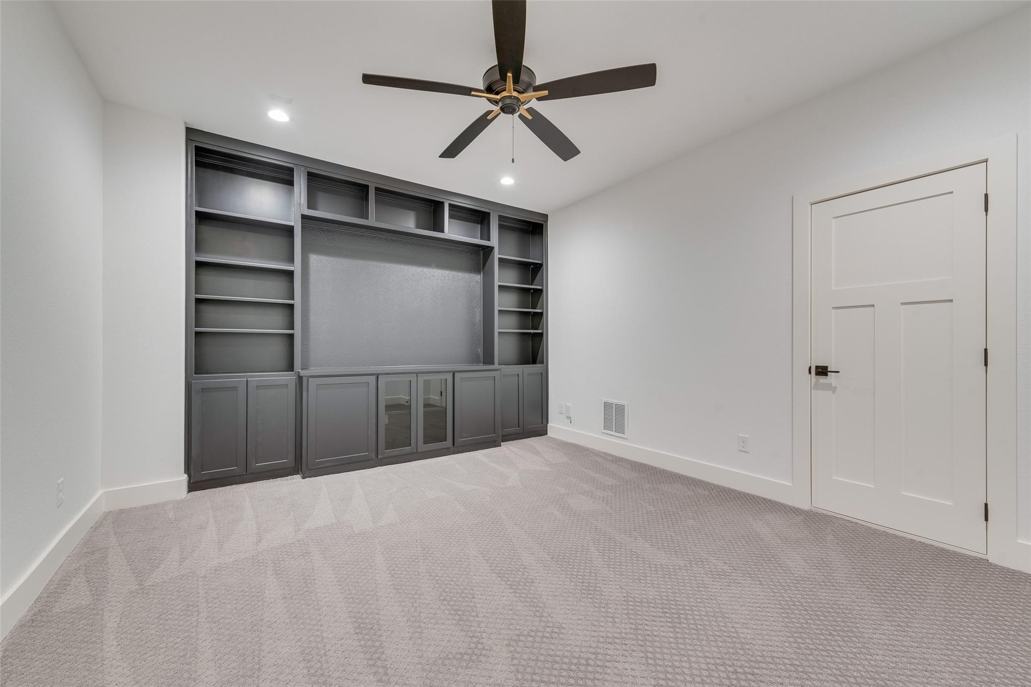 1001 Devoss Court