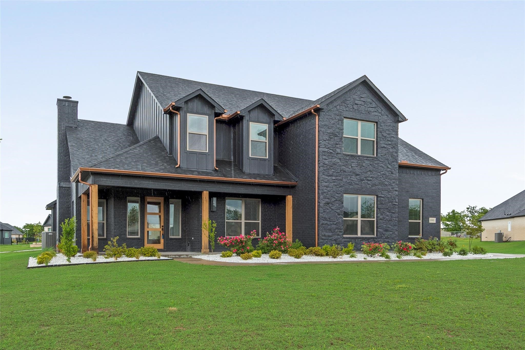 1001 Devoss Court